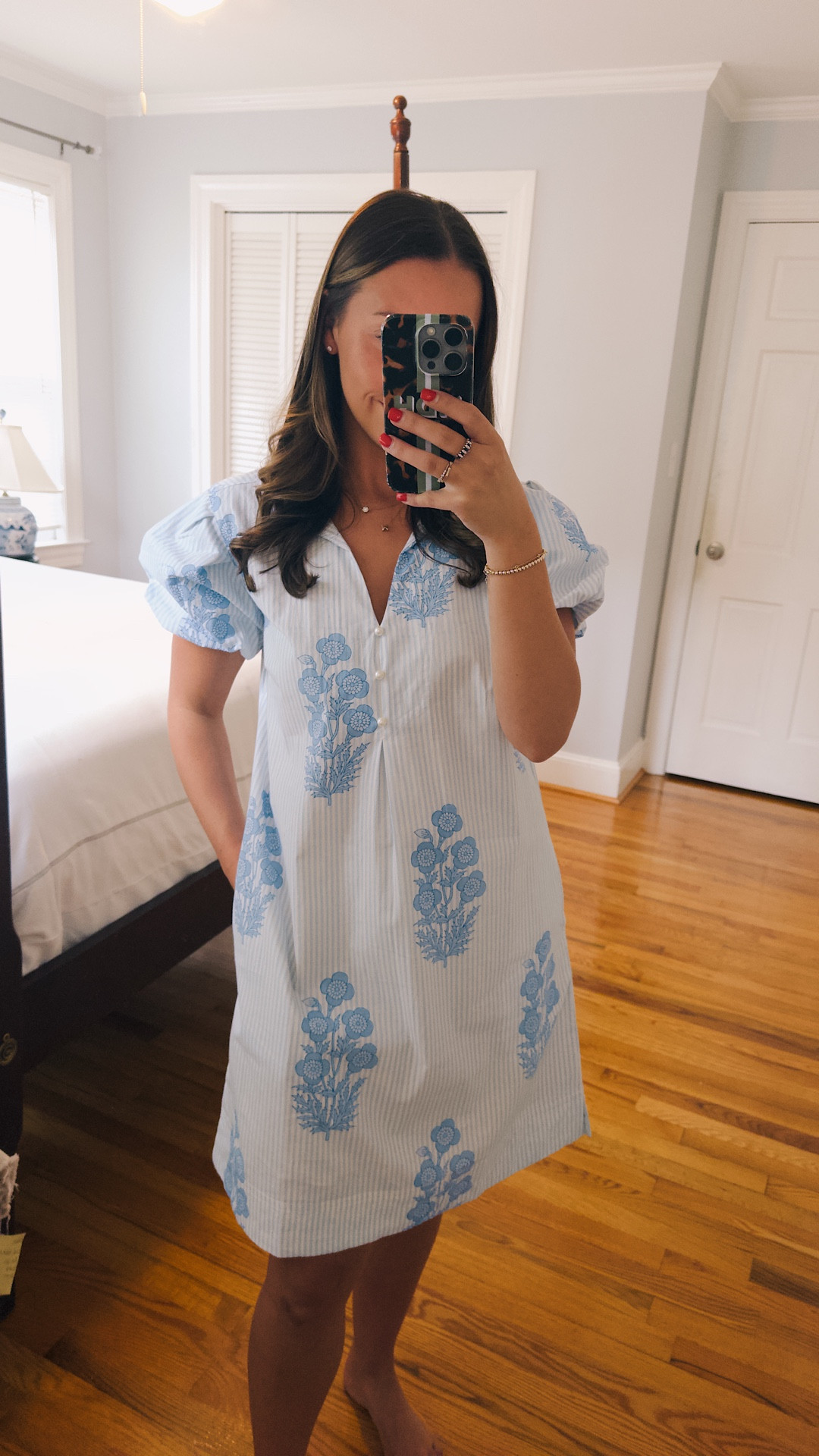Got in a few dresses from Just Darviny and I couldn’t wait to try them on! The silhouettes are incredibly flattering & their attention to detail & fabric choices make the pieces elegant but effortless. I’ve linked these styles along with a few other favorites in my LTK (linked in bio). If you're looking for timeless, feminine pieces—these are worth a look 🤍