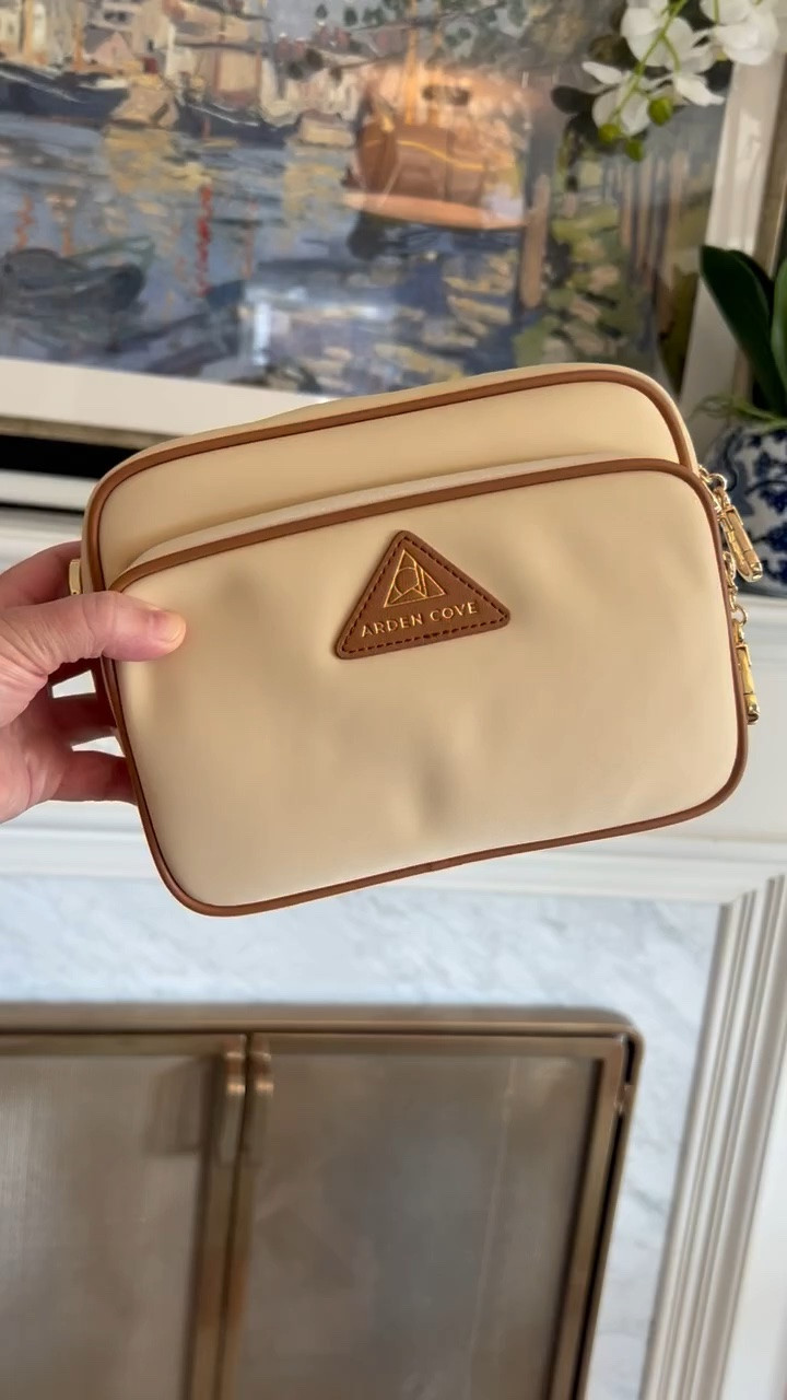 Finally found the perfect travel purse 👏🏼 lightweight, fits everything, and goes with every outfit 🤍

Spring, summer, travel, Europe, vacation, handbag, purse

#LTKTravel #LTKmomlife