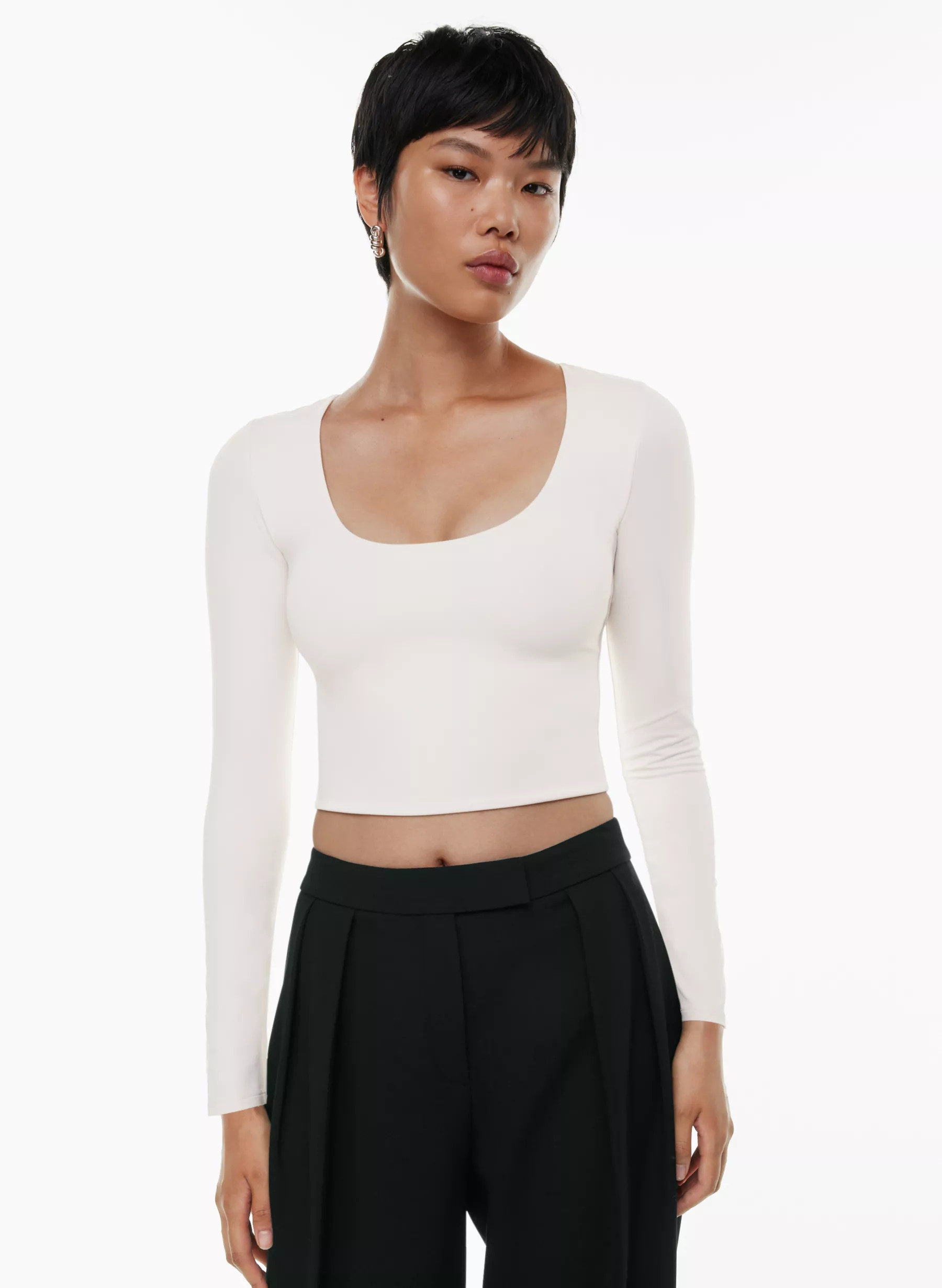 CONTOUR SCOOPNECK LONGSLEEVE | Aritzia