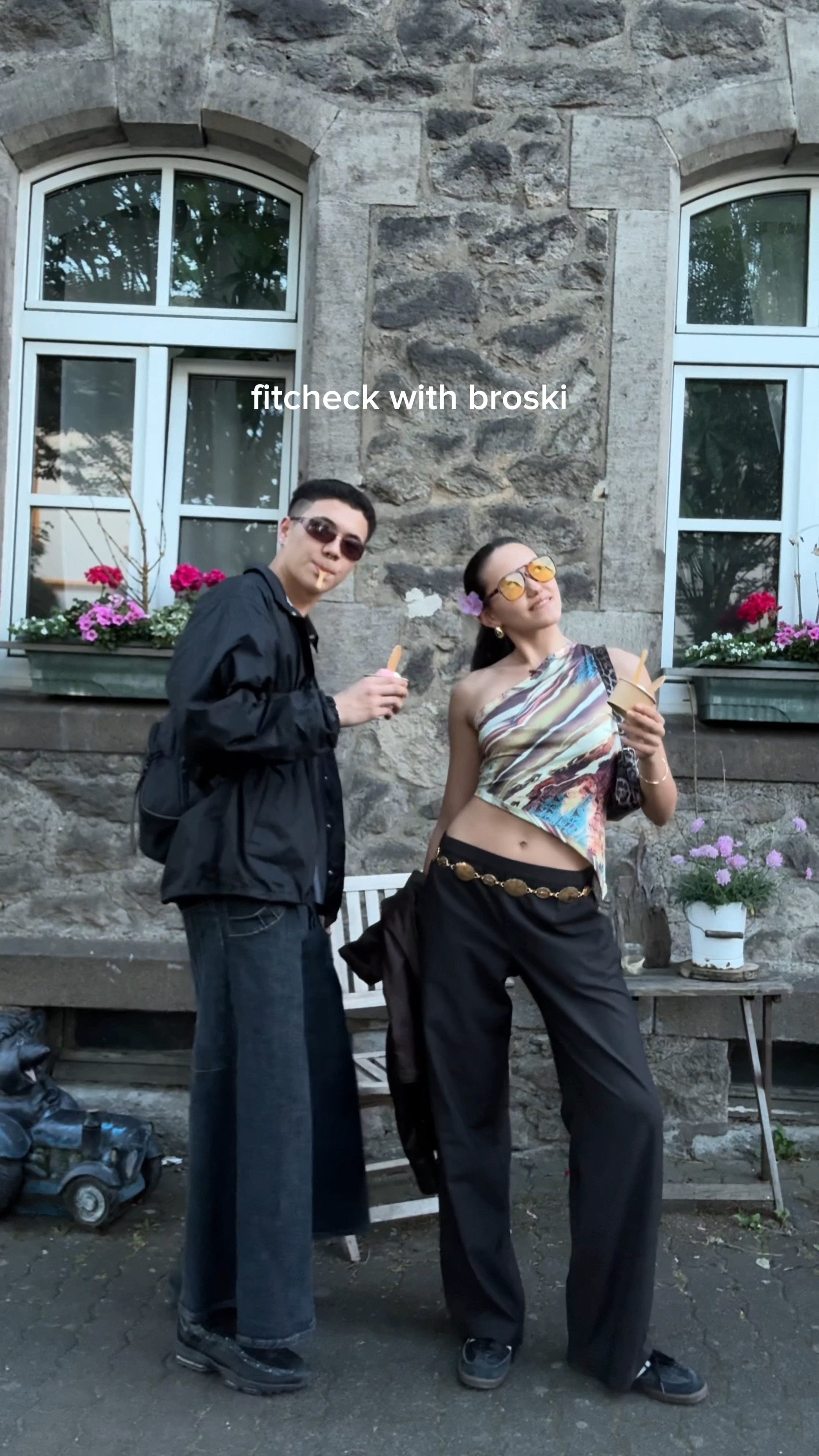 ice cream fitcheck with broskiiii ;)

spring summer fitcheck asymmetric top sunglass season belt chain leopard print #fitcheck #siblings #siblinggoals #brothersisterlove #siblingmemes #funnyvideos #deutsch

#LTKdeutschland #LTKeurope #LTKsummer