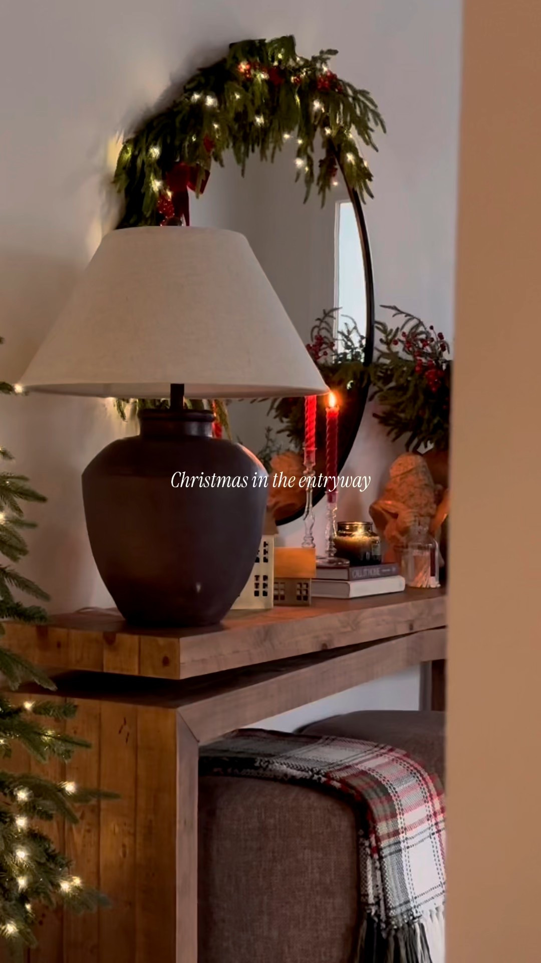 Holiday warmth from the moment you walk in 🌲✨

Wondering where something is from? Comment shop and I’ll send you the link! ❤️

#christmasentryway #christmasdecor #cozychristmas #traditionalchristmas #entrywaydecor #holidaydecor 


#LTKHome #LTKHoliday #LTKSeasonal