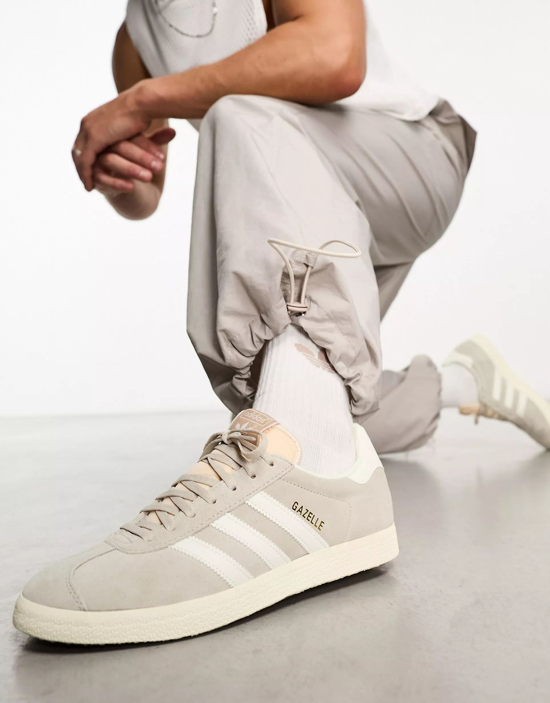adidas Originals - Gazelle - Sneakers color pietra/bianche | ASOS (Global)