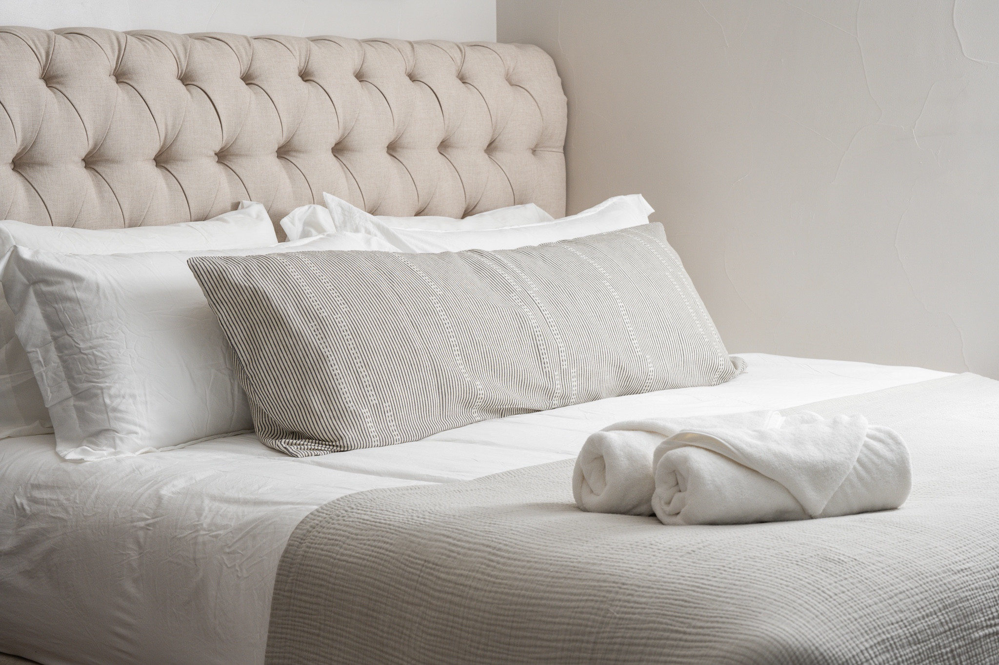 Boho House Denver - Primary Suite Furnishings, Bedding & Decor

Denver Colorado Airbnb | Short Term Rental

#LTKfindsunder100 #LTKhome #LTKGiftGuide