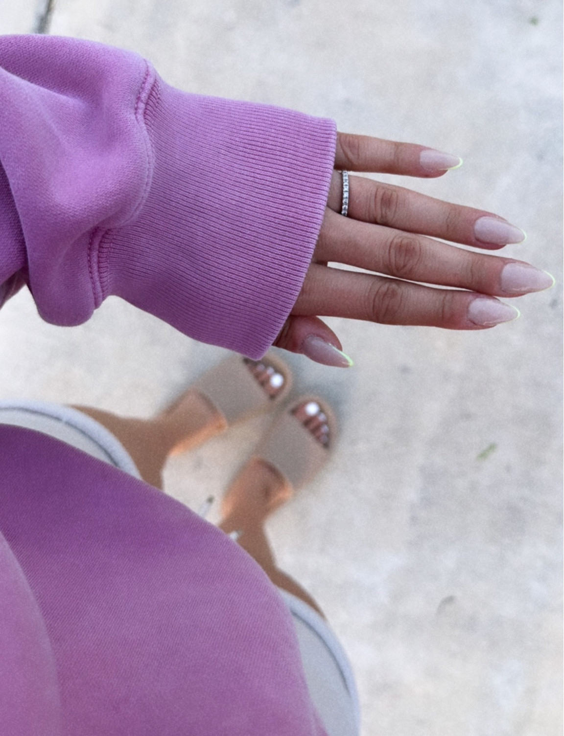 This sweatshirt color at dusk 😍