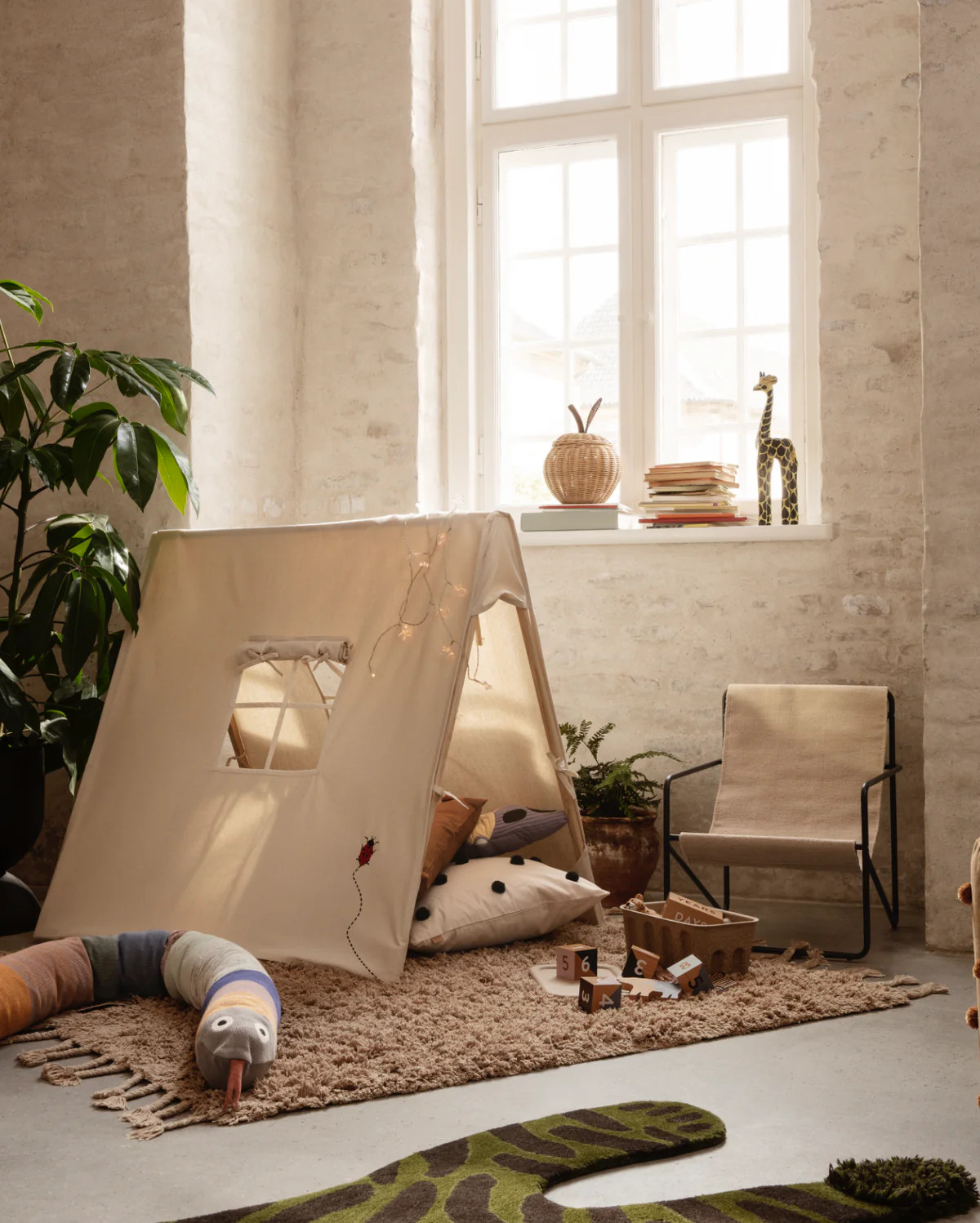 Ferm Living Tent - Ladybird Embroidery - Natural | Odin Parker