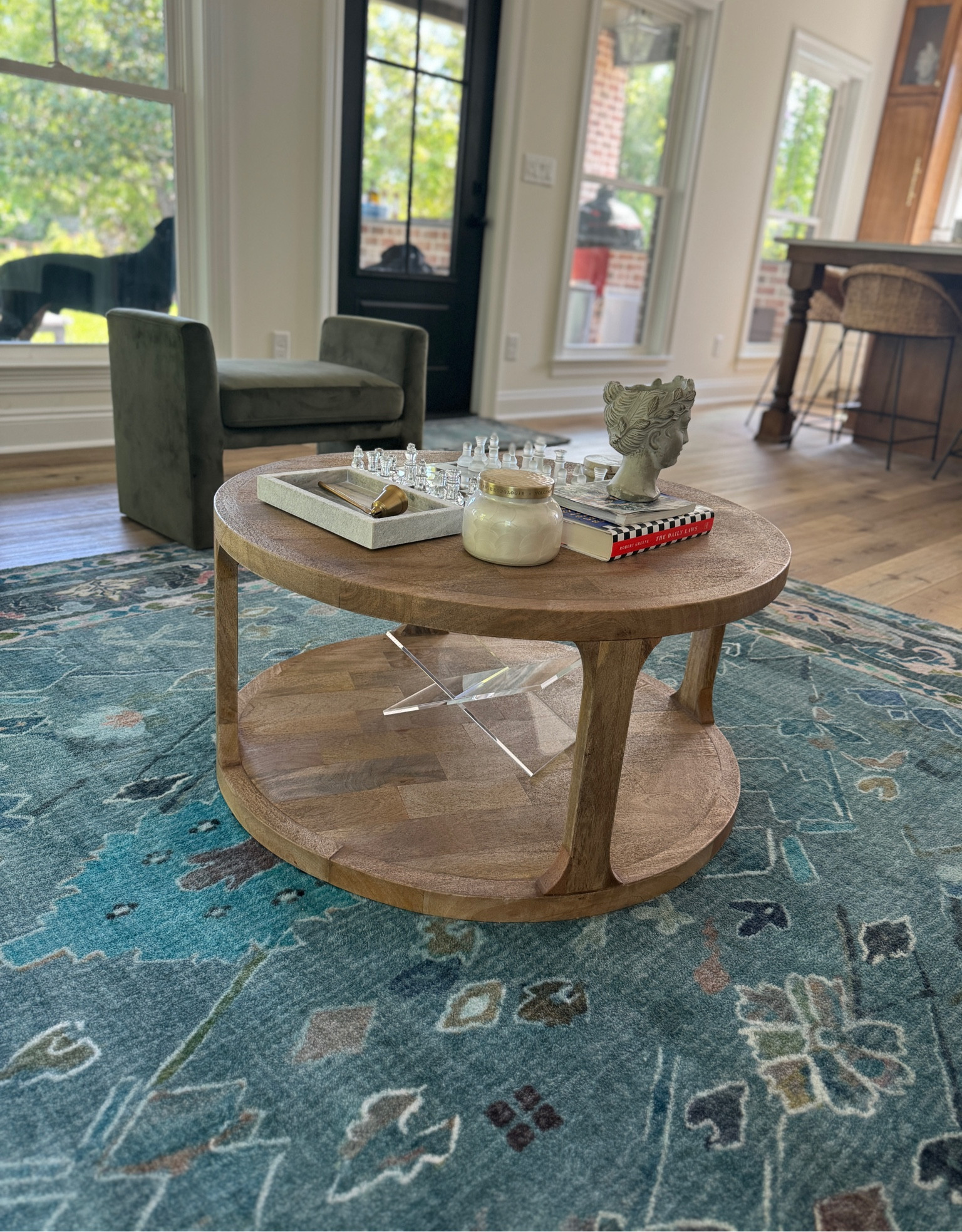 Living room details


#LTKFindsUnder100 #LTKStyleTip #LTKHome