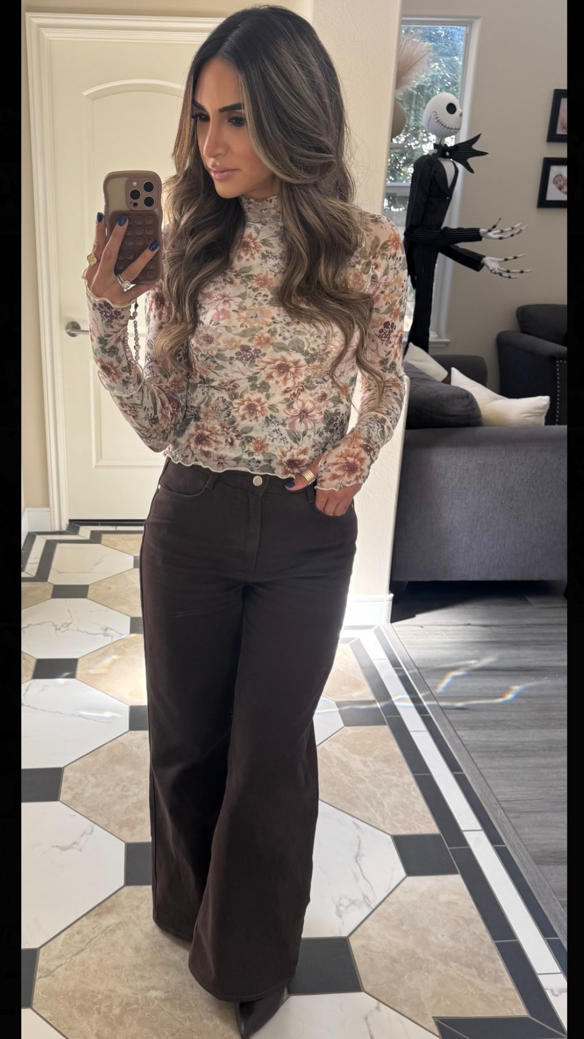 Linking my top because it’s still in stock! It’s the perfect Fall outfit (day or night) — and it’s lined, which is so nice 👏🏼 The thumbholes are definitely my favorite part! 🤭 

Wearing a size M for reference. 

#LTKHoliday #LTKFindsUnder50 #LTKSeasonal