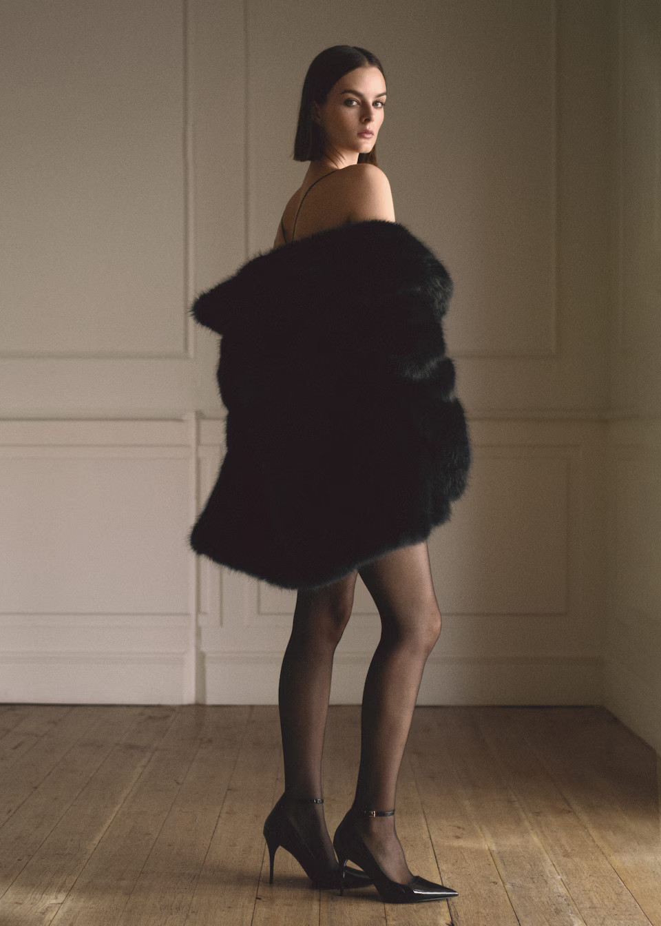 Patent leather-effect heeled shoes -  Women | Mango United Kingdom | MANGO (UK)