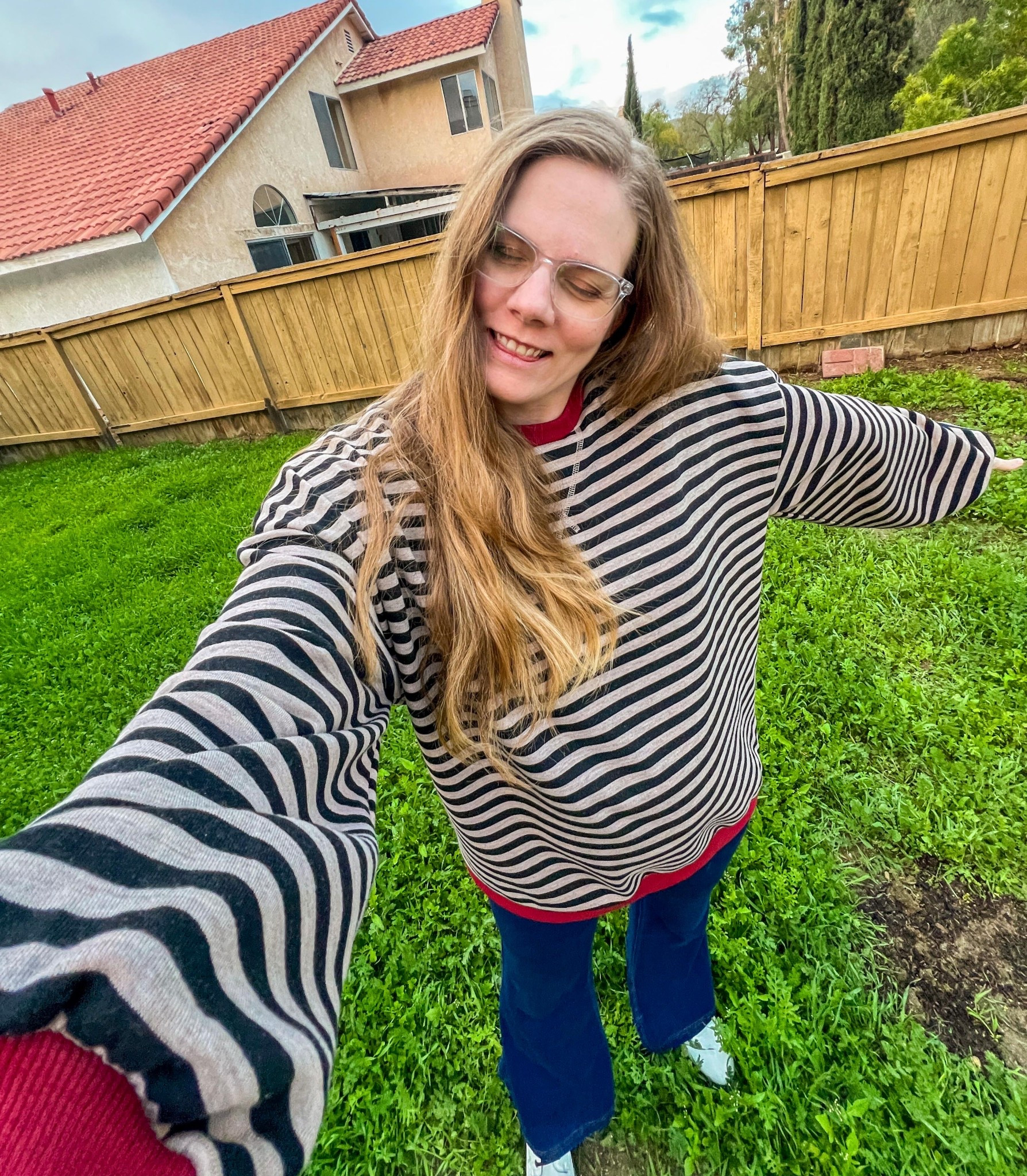 Maternity clothing that isn’t maternity clothing | 25 WEEKS PREGNANT  | 5’8”, currently a size 16 in regular pants | comfy oversized striped sweatshirt, MEDIUM | high waisted stretch fit pants from Halara, LARGE

#LTKStyleTip #LTKBump