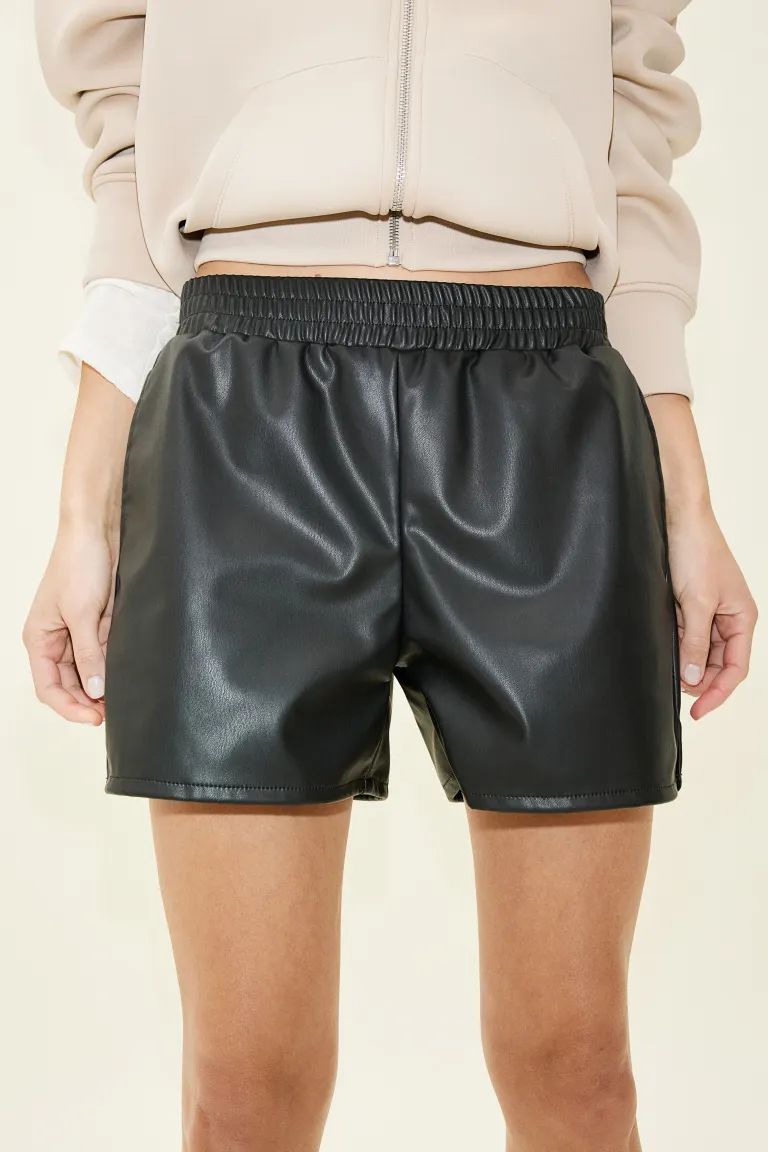 Coated Pull-on Shorts - Black - Ladies | H&M US | H&M (US + CA)