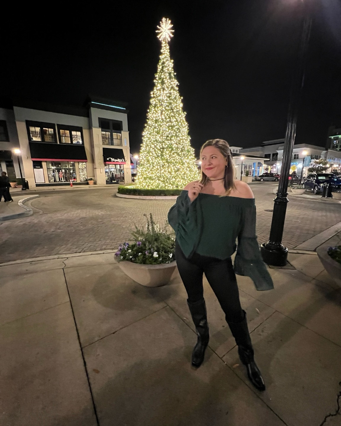 Shirt & leggings are old, but I’ve linked some similar options! Bow & boots are Target, and I wear them both on repeat! 🎄

#LTKFindsUnder100 #LTKSeasonal #LTKHoliday