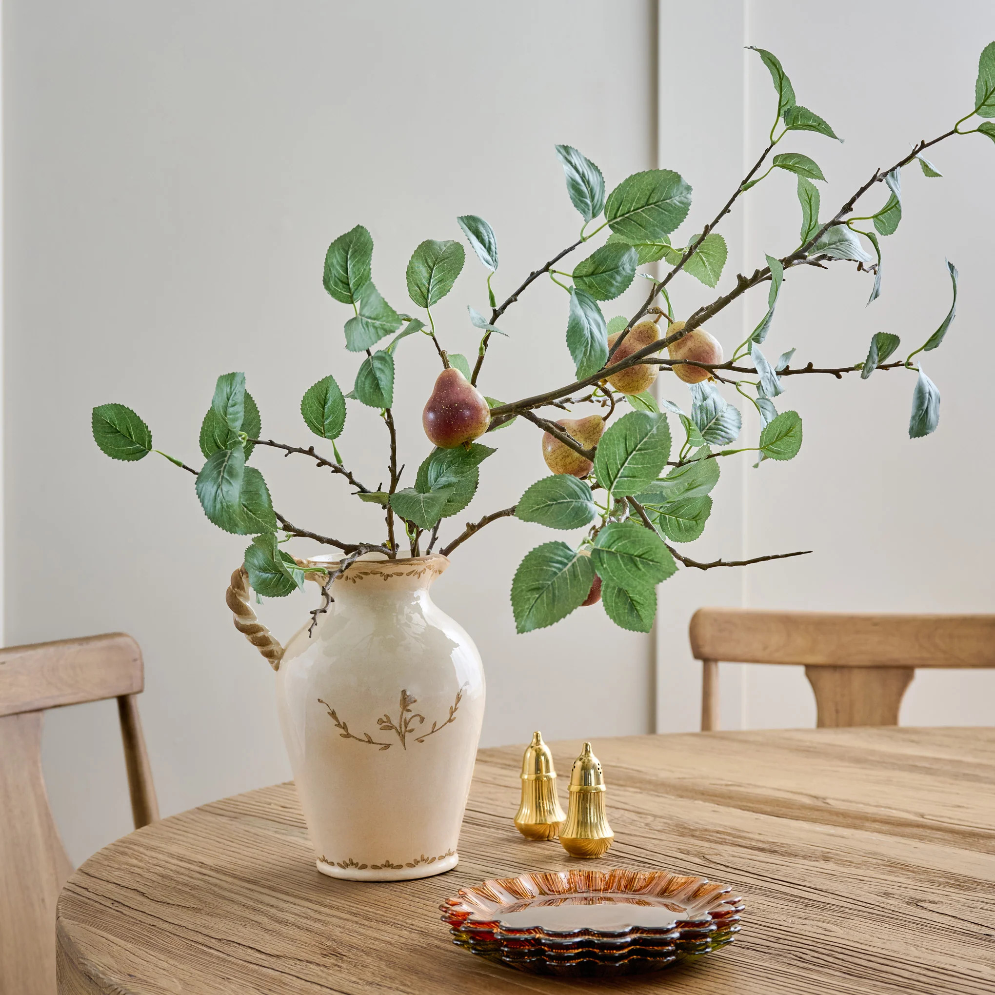 Oversized Autumnal Pear Stem | Magnolia