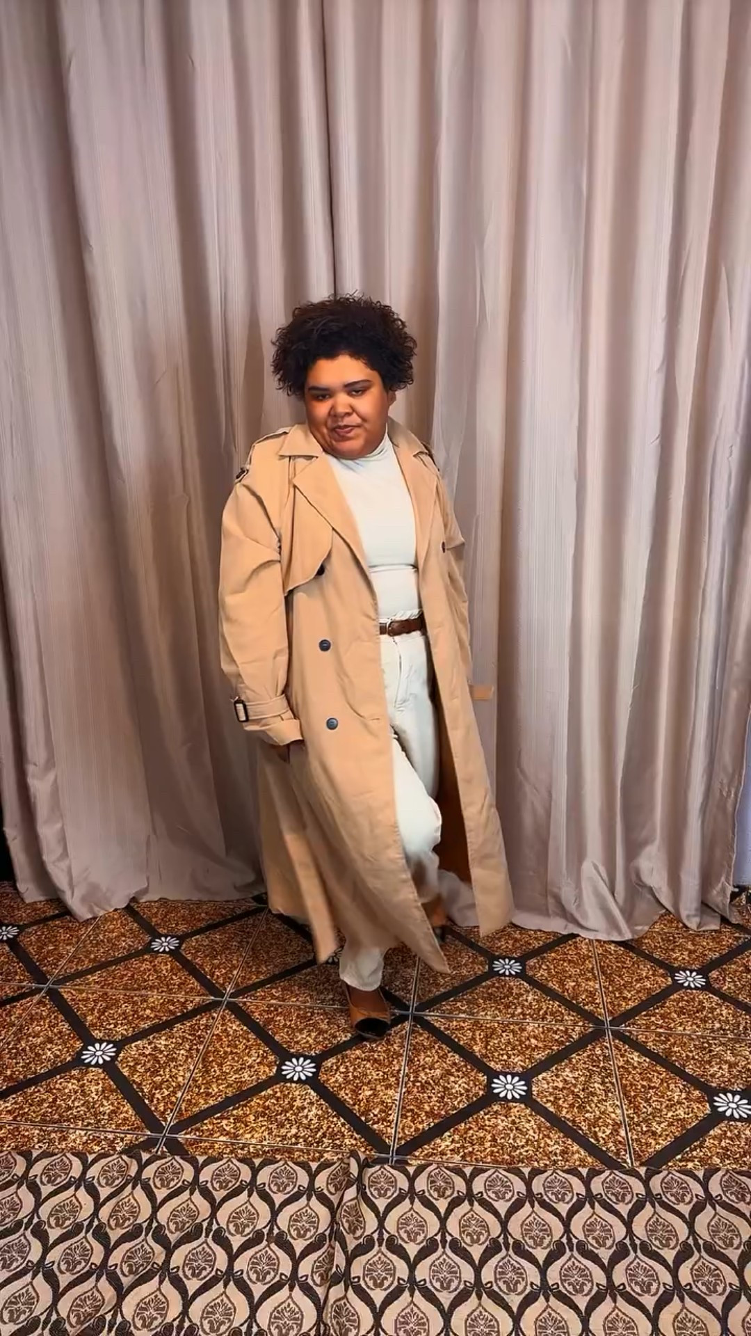 Hoje estamos servindo look monocromático e carinha de sono de quem está acordada desde das 5 horas da manhã. 
Look aprovado !? 
#lookprisantana #modafeminina #lookdodia #lookinspiração #fashion