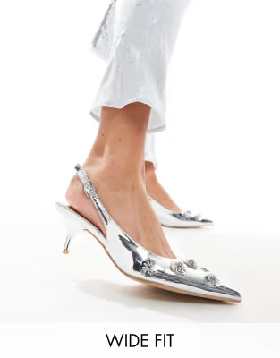 Public Desire Wide Fit – Kyle – Spitze Schuhe in Silber mit Fersenriemen, Kitten-Absatz und v... | ASOS (Global)