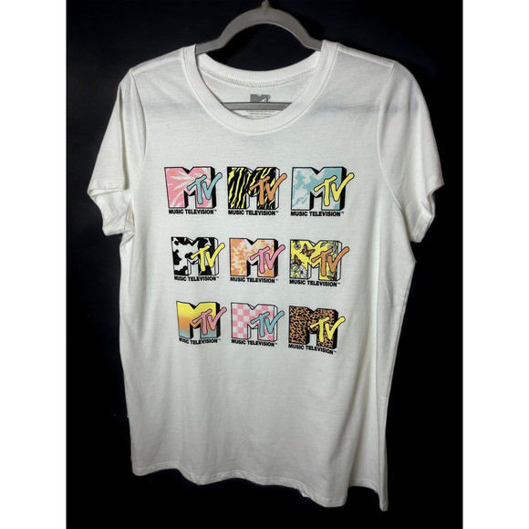 NWT Torrid 00 Graphic T-shirt MTV Logo's MTV 90s Y2K Size M/L | Poshmark