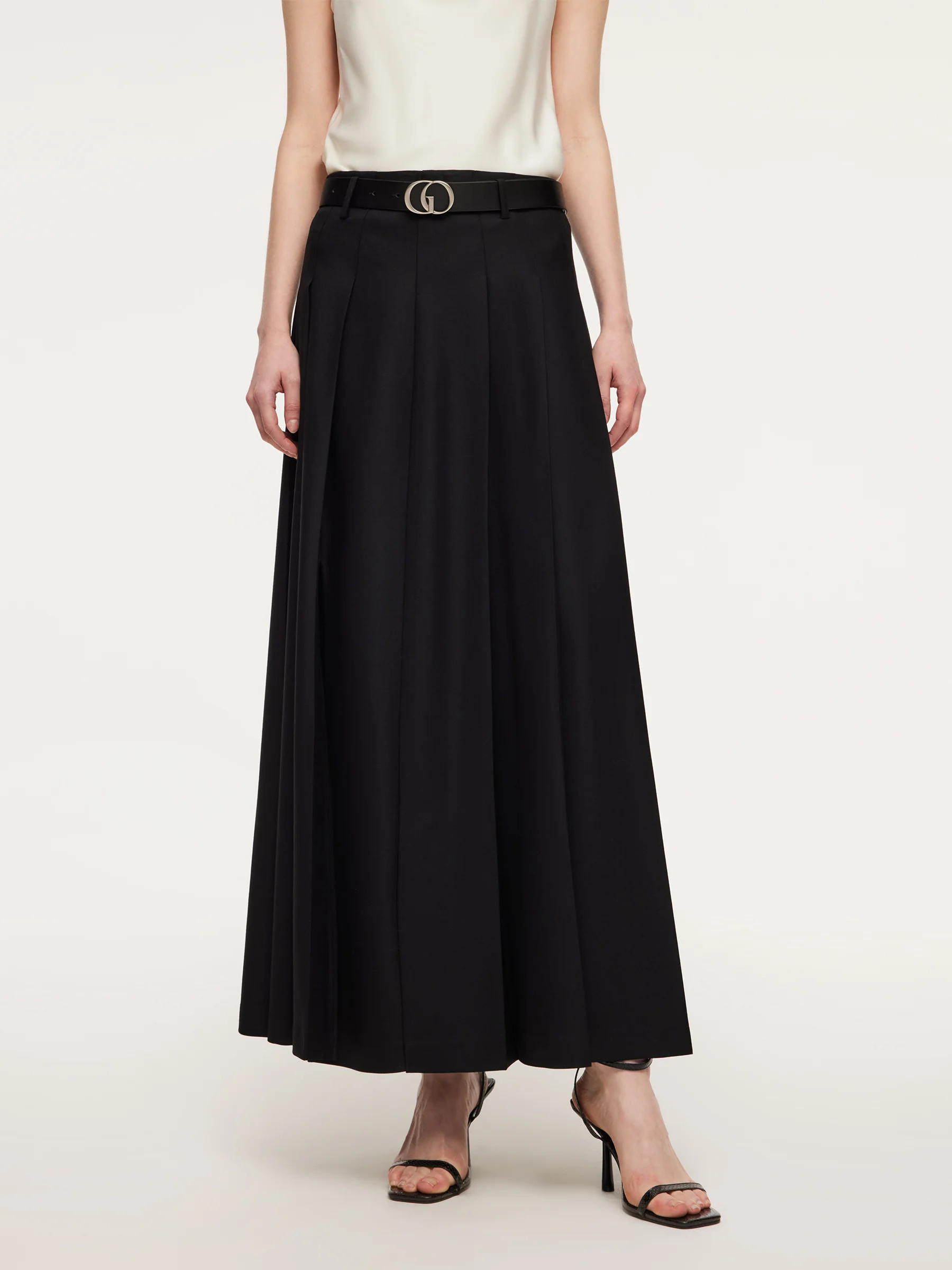 100 % Wollrock für Damen mit Seitenschlitz, Falten und Gürtel | GOELIA