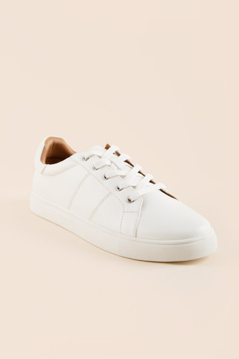 DV by Dolce Vita Austerly Sneakers | Francesca's
