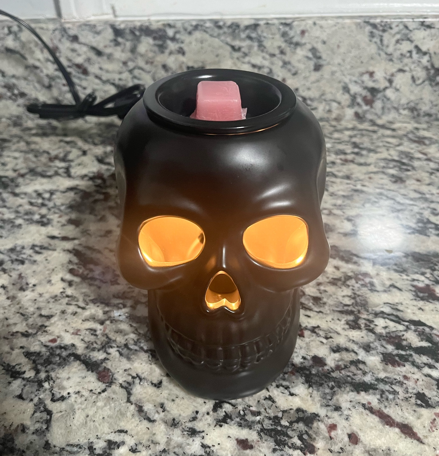 💀 skull scents 💀 you can find this skull warmer at walmart for only $12! Super fun for Halloween 🎃 

#LTKHalloween #LTKhome #LTKfindsunder50