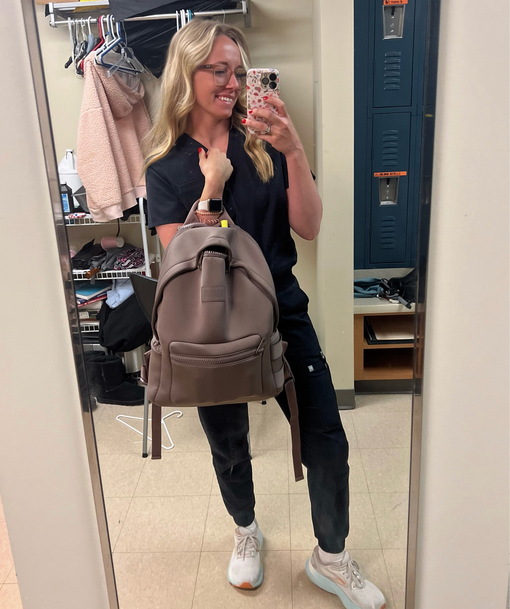 My Nurse OOTD ✨

#LTKWorkwear