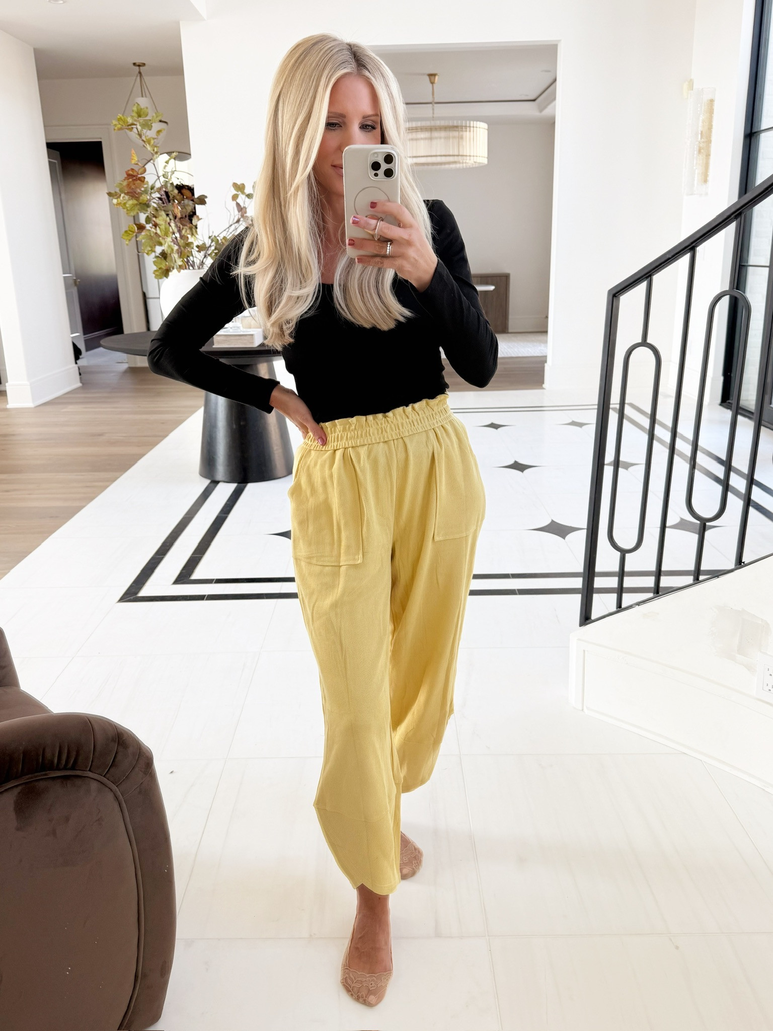 Upgrade your wardrobe with these comfy and chic basics. Perfect for any season. #WardrobeEssentials #DailyWear #FallFashion #ComfortStyle 

 #LTKootd #LTKSeasonal #LTKOver40
