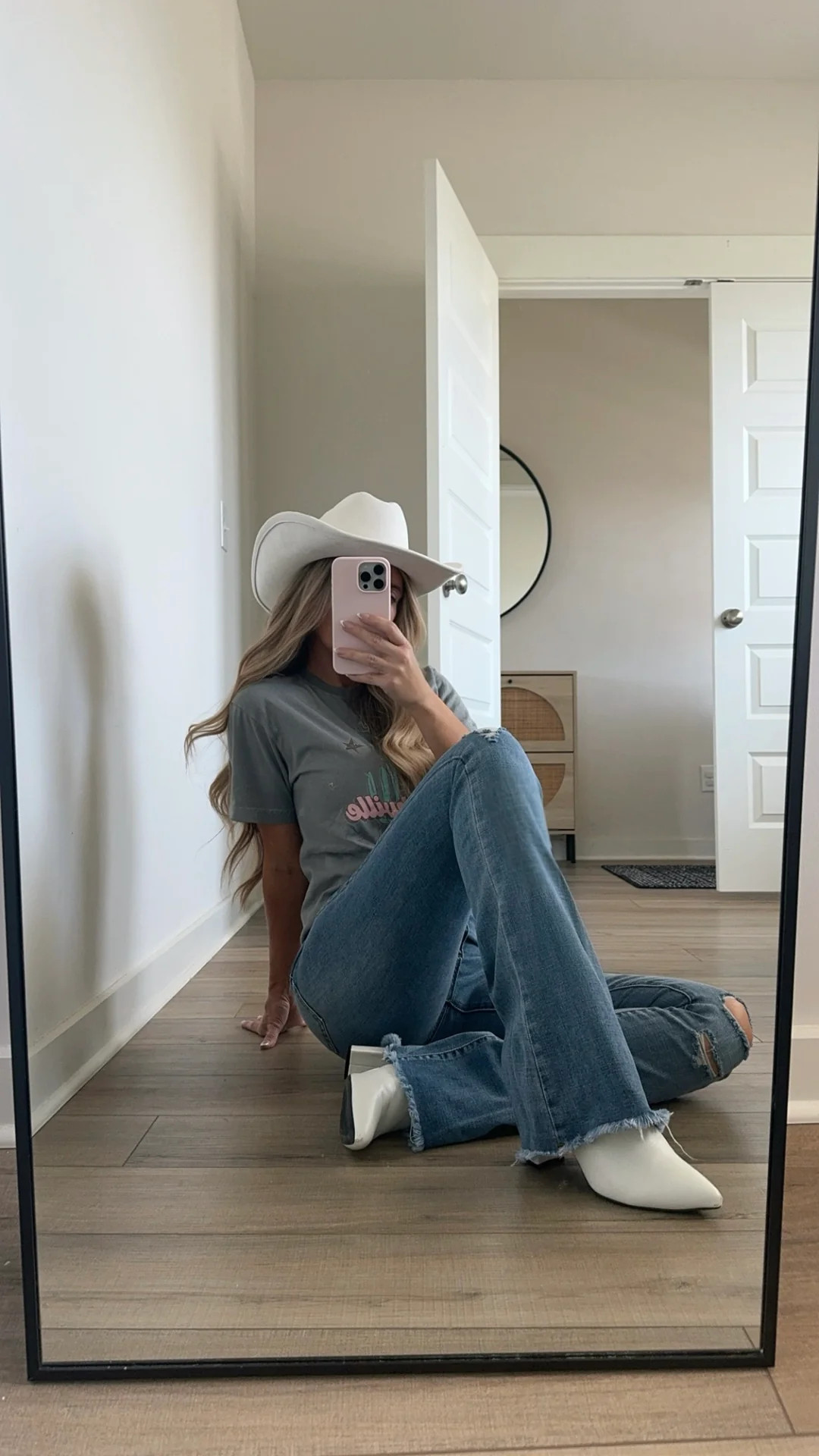 Sarah Distressed Medium Wash Flares | Willow Boutique
