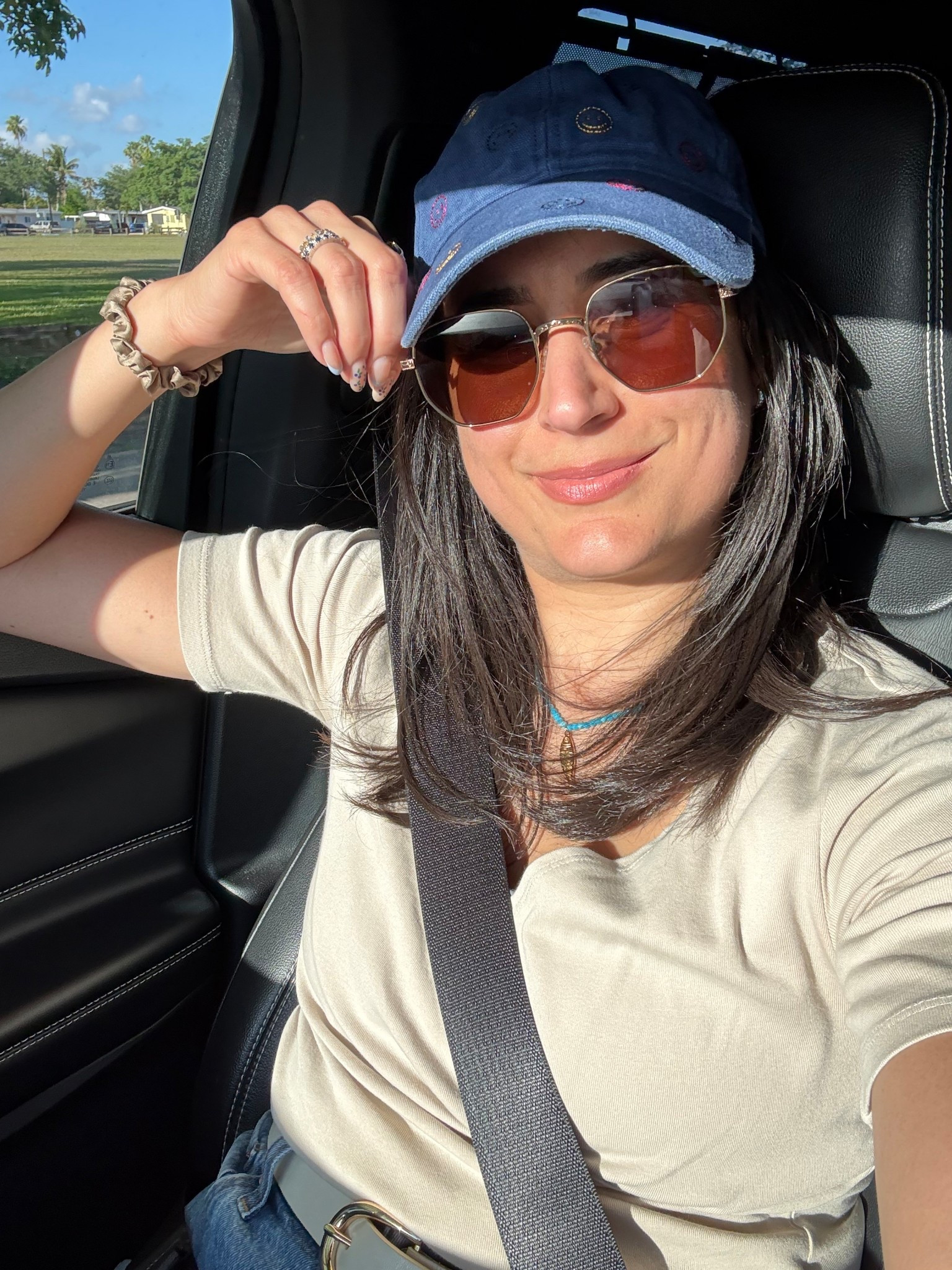 Baseball mom look ⚾️ 

From casual day at the office to baseball practice after work. Just had to throw on a cap and sunglasses because it is BRIGHT! 

Save for baseball game outfit inspo, find more like this in my Everyday Style collection, and follow me for more 💫 

baseball outfit • mom outfit • baseball game outfit • baseball mom outfit 

#LTKmomlife #LTKootd #LTKKids