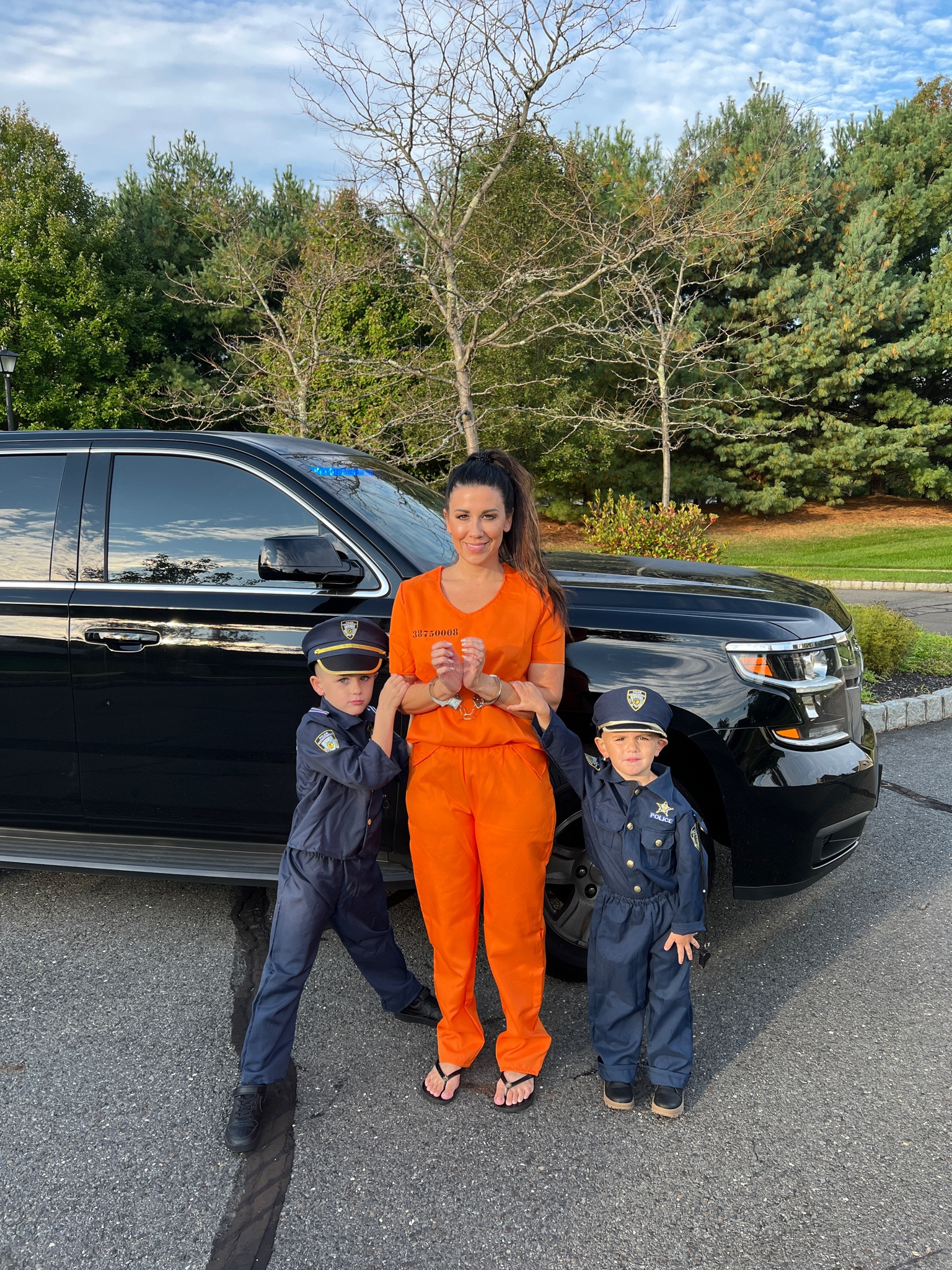 Family Halloween costumes, prisoner, police officers 

#LTKHalloween #LTKfamily