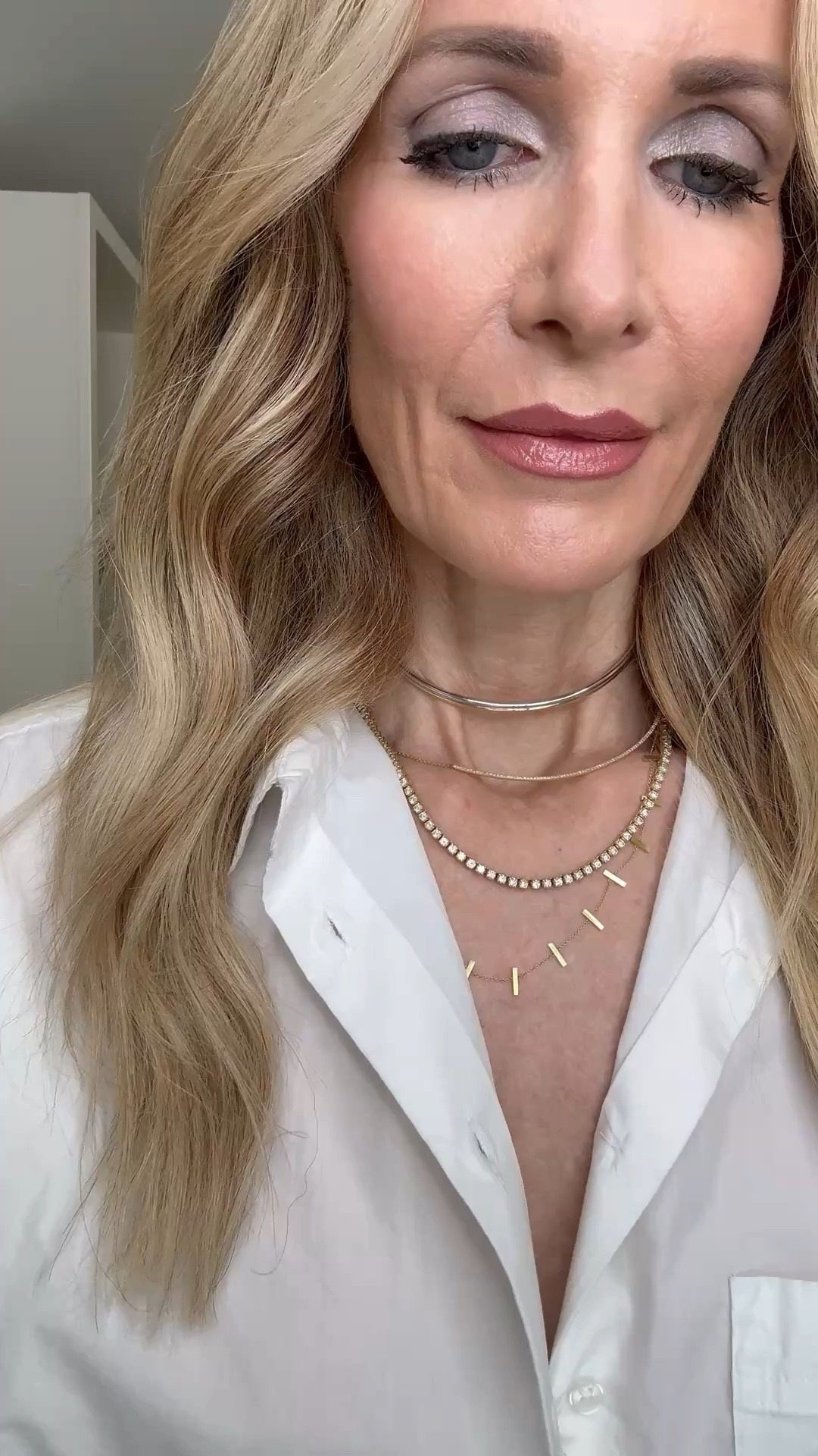 Classic, timeless, and effortlessly chic 🤍 This Quince white button-down is under $50 but honestly looks and feels SO much more expensive. The fit is absolute perfection — polished, flattering, and one of those wardrobe staples you’ll wear on repeat for years. And these Mother wide-leg jeans have gone viral for a reason… high-waisted, leg-lengthening, insanely flattering, and surprisingly comfortable too. Such an easy outfit formula that always works. ✨ Both pieces run true to size — wearing an XS in the button-down and a 24 in the denim. #LTKootd #LTKgrwm #LTKdayinmylife 

 