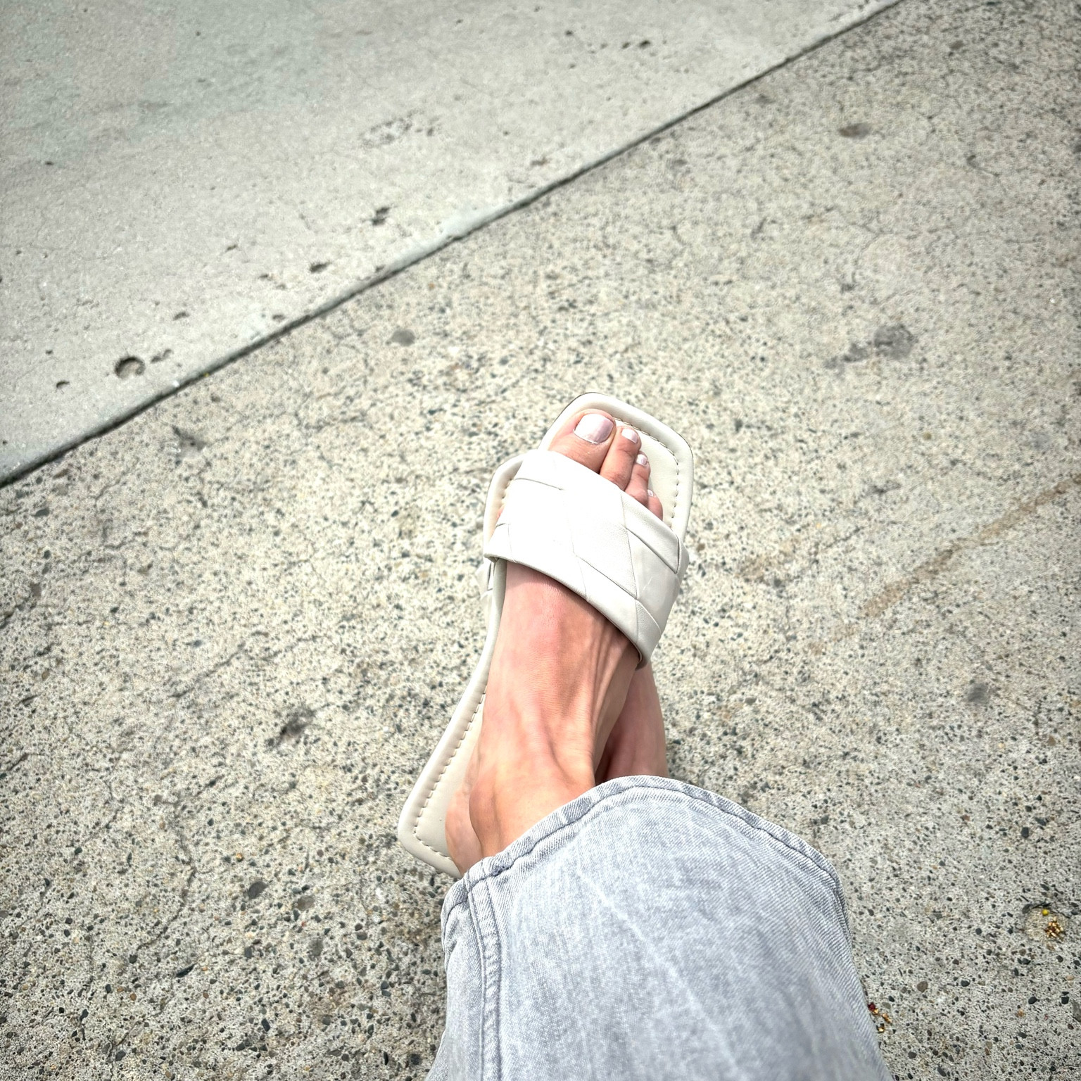 My new favorite sandals for spring and summer are on sale right now! They give Bottega Veneta vibes and are such a great neutral  

#LTKfindsunder50 #LTKsalealert #LTKshoecrush