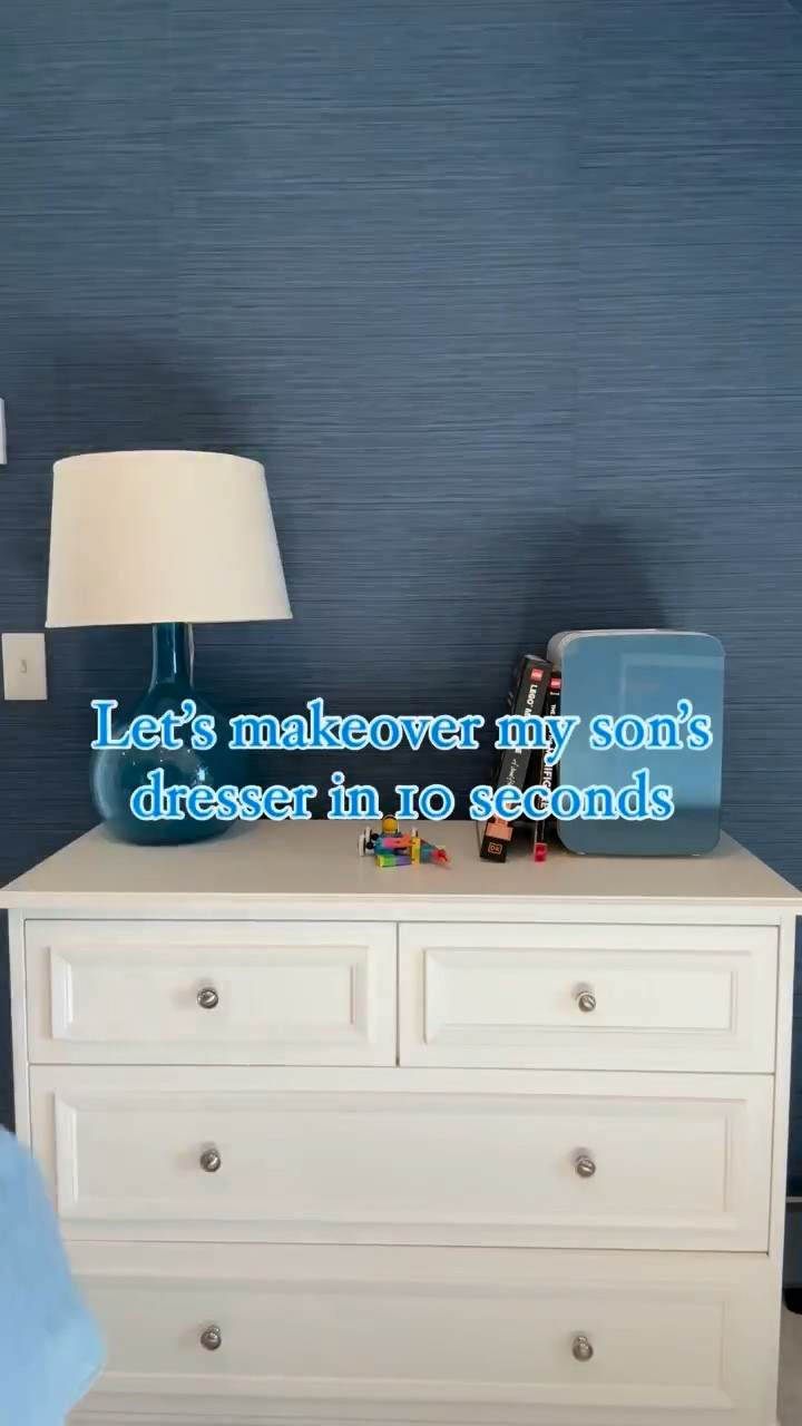 Always shop the room first and sometimes you need just one new thing💙

Here I added an acrylic bookstand that I LOVE

Comment shop 

#boysroom #boysroomdecor #boysroominspo #kidsroomdecor