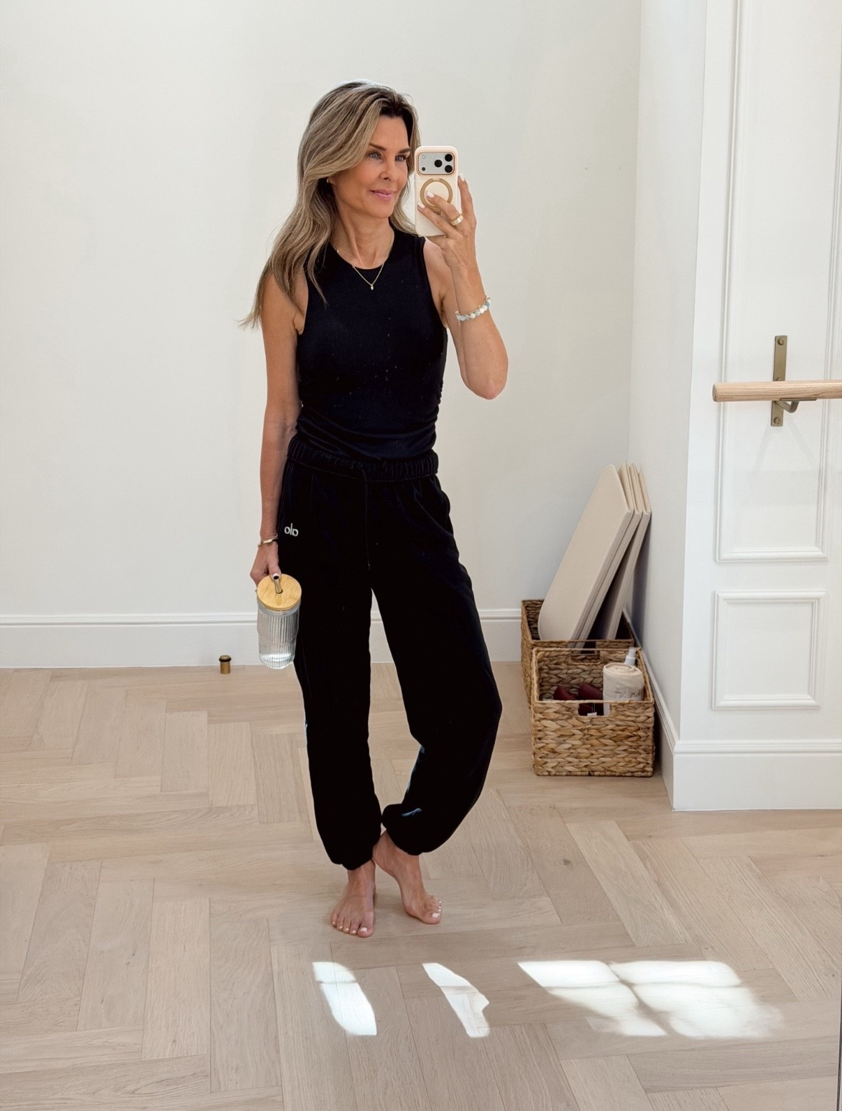 Alo set I’ve been absolutely loving! I’m 5’6’’. 
-Sweatpants size XS
-Top size S

#LTKSeasonal #LTKootd #LTKOver40