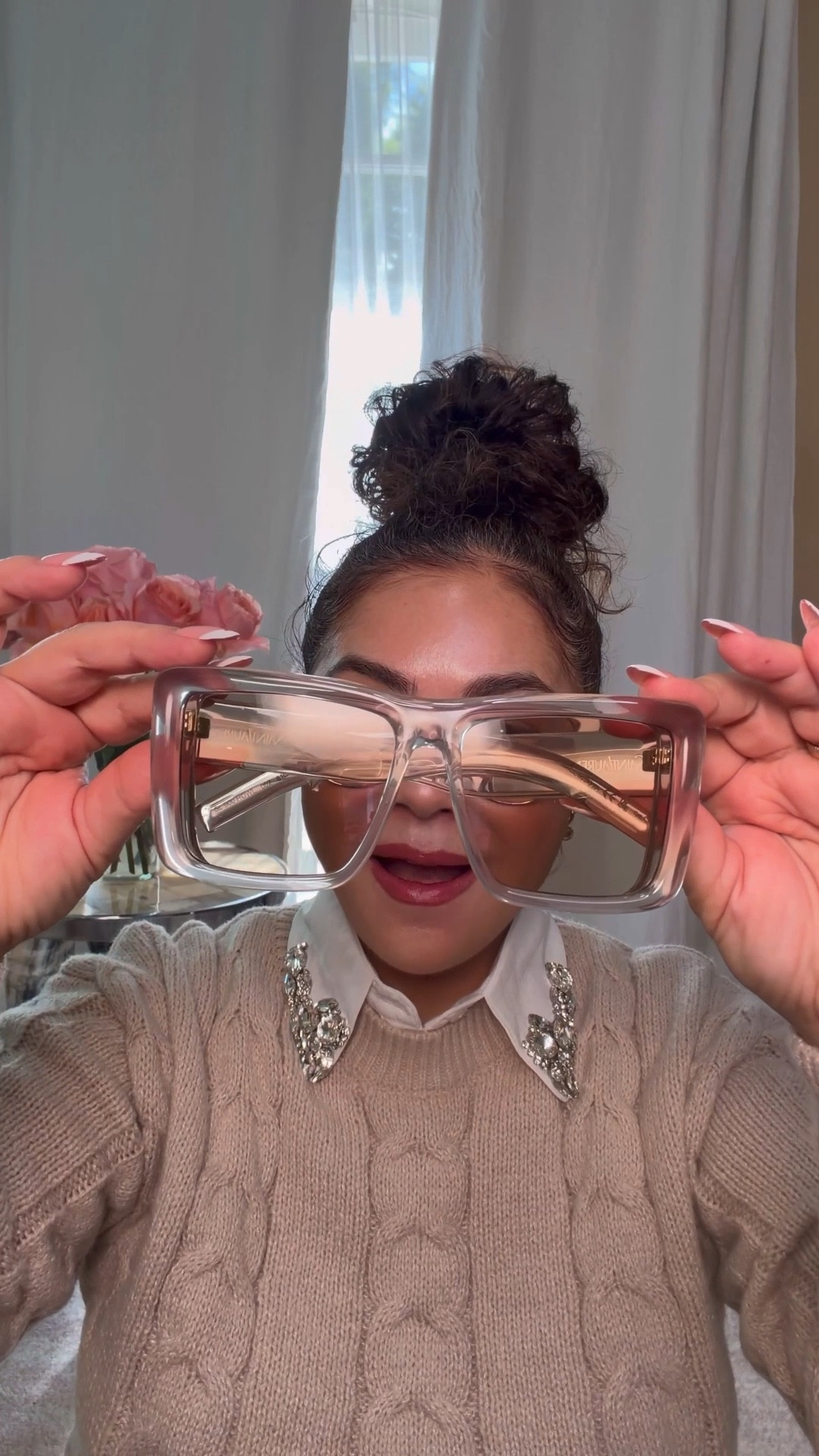 Unboxing my new favorite accessory ❤️

#LTKgrwm #LTKootd #LTKOver40