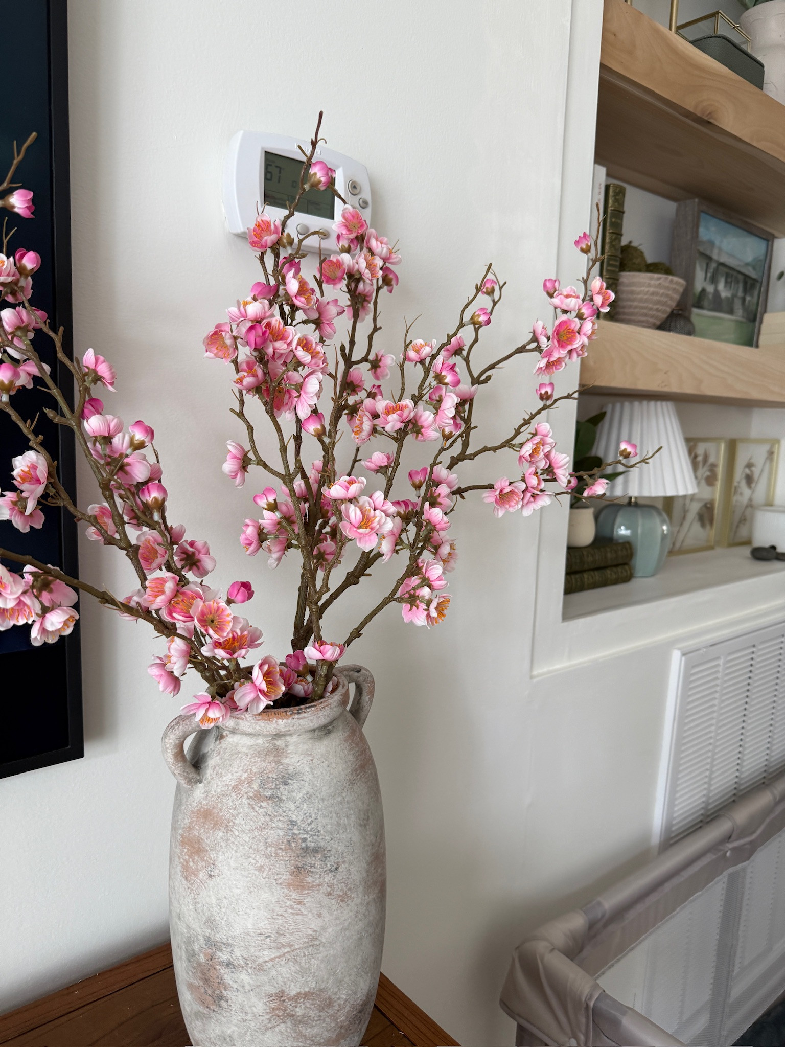 Gorgeous faux florals!

Florals, faux florals, floral decor, floral vase, home decor, hallway decor, Hallie ragan

#LTKSeasonal #LTKHome #LTKmomlife