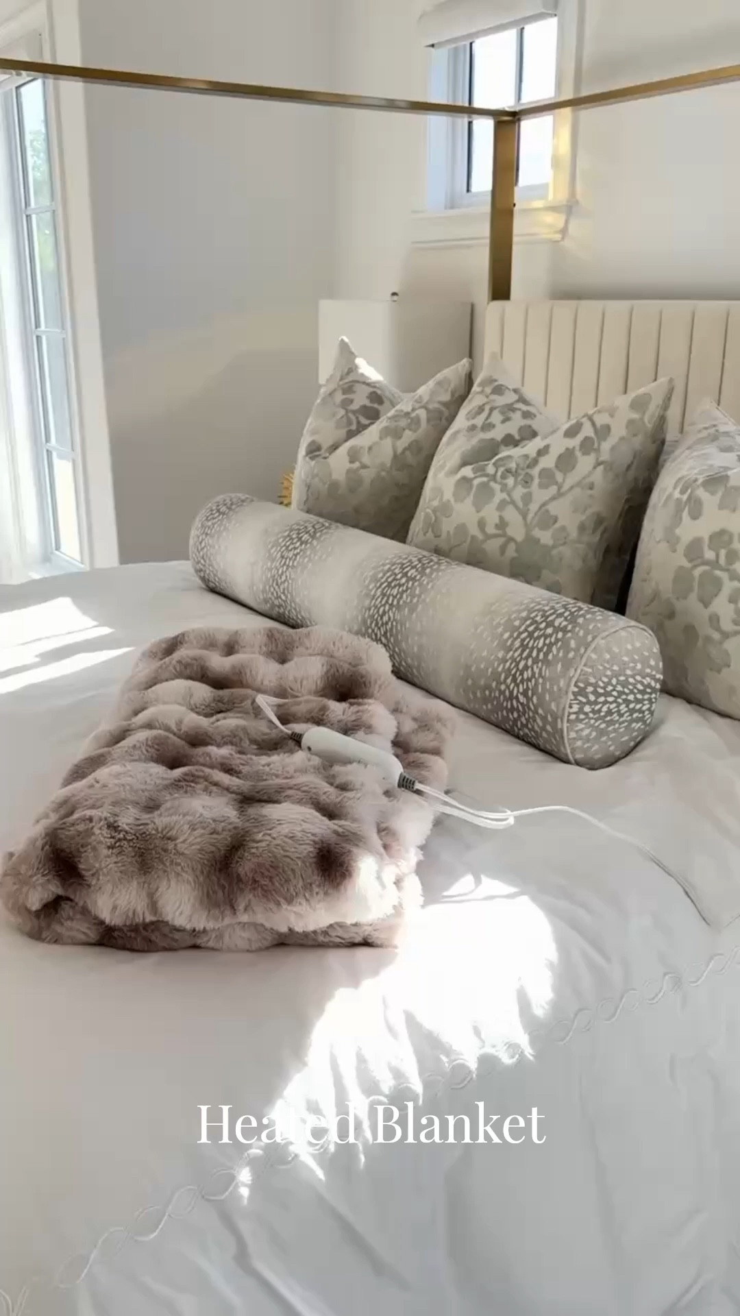 The best heated blanket! It’s 22% off today for Amazon Big Spring Sale! 

Amazon finds, Amazon winter finds, Heated blanket, Lola blanket lookalike, Amazon home decor, Emily Ann Gemma

#LTKselfcare #LTKHome #LTKSeasonal