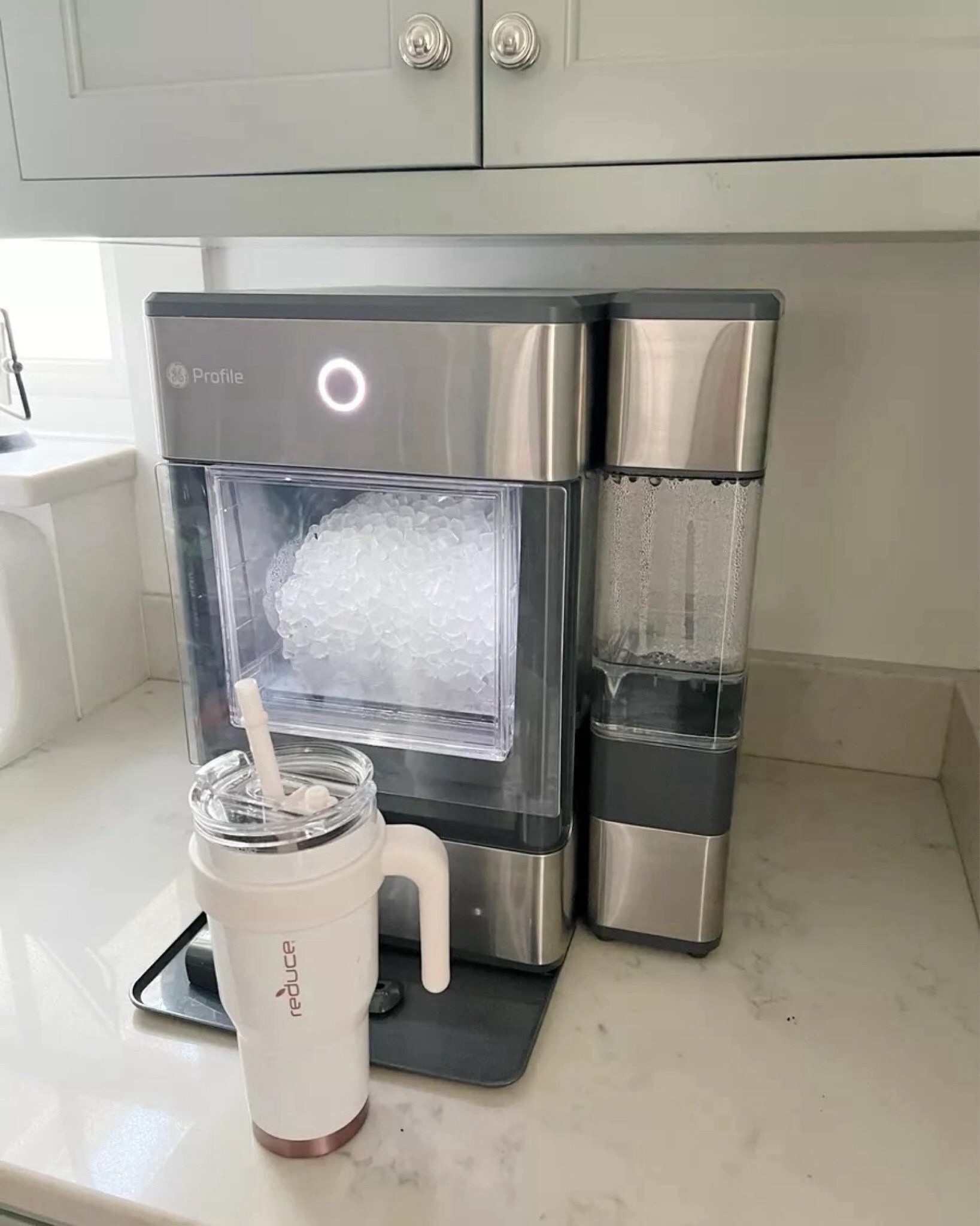 Great ice maker machine, a must in our kitchen

#LTKSeasonal #LTKHome