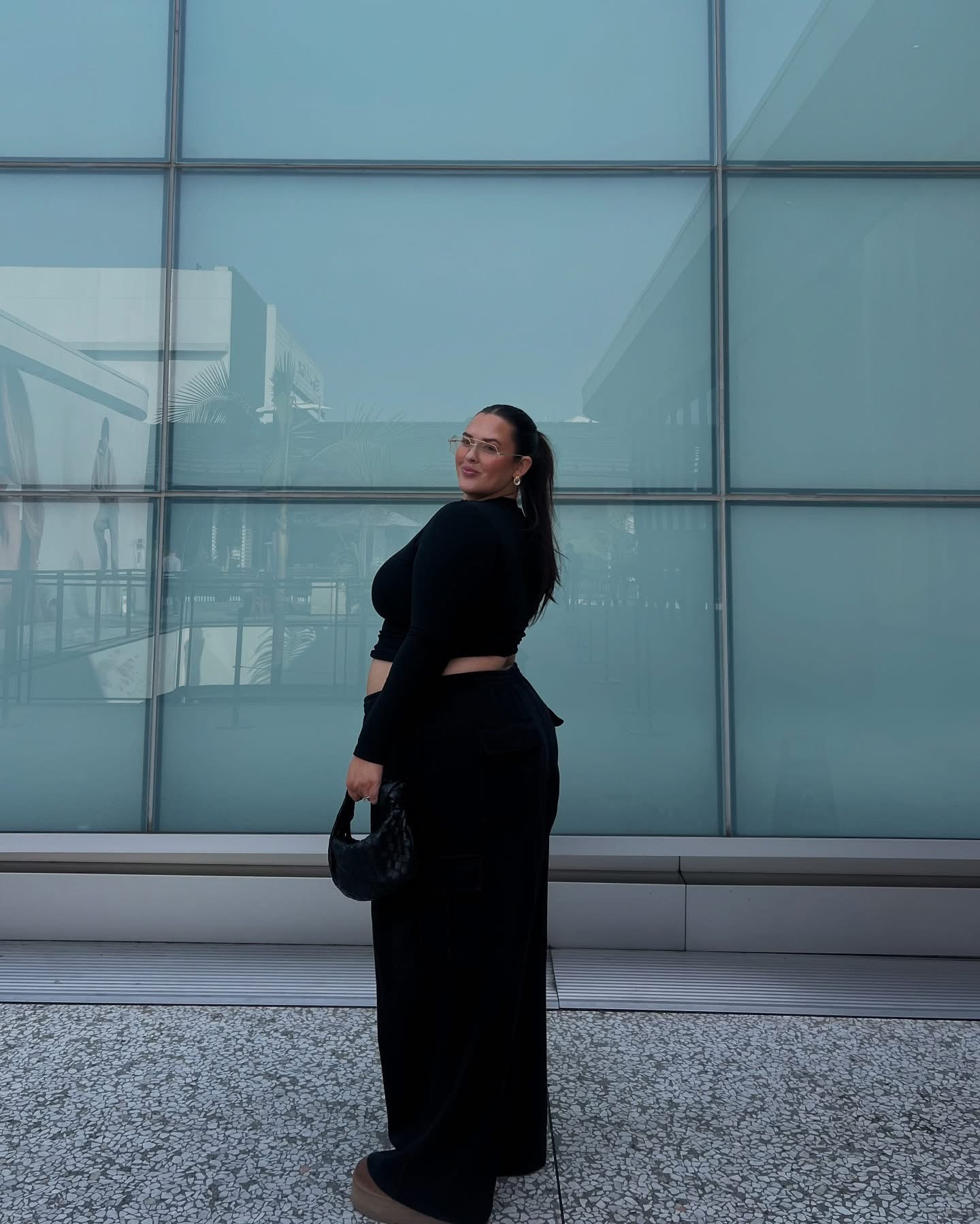 Simple winter outfit 🖤

Winter outfit, plus size outfit, cargo pants, black outfit, street style, chic outfit 

#LTKPlusSize #LTKSeasonal #LTKStyleTip