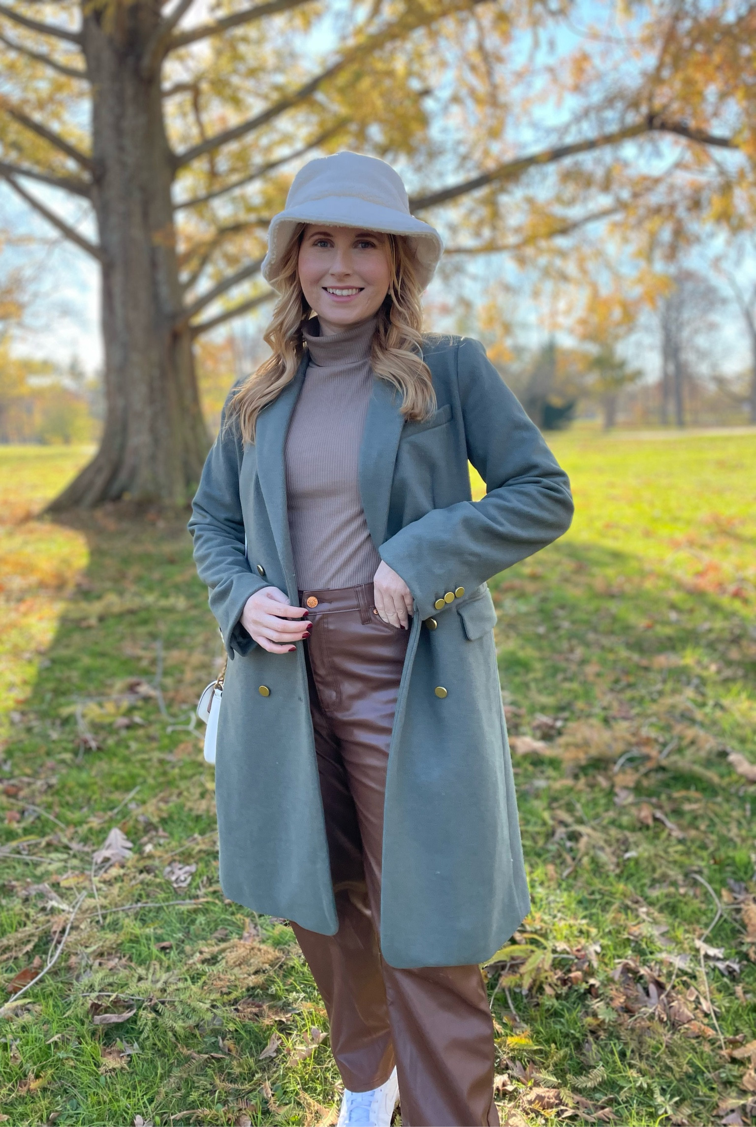 Fall outfit idea // Walmart coat fits TTS size M here #walmart #walmartfashion #walmartfinds 


#LTKSeasonal #LTKHoliday #LTKunder100