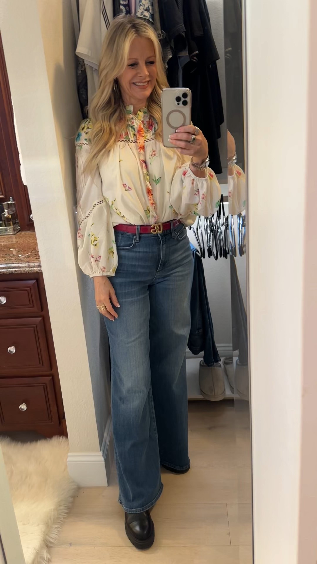 Happy Easter Sunday!  💕🐣🐇🐰
Traveling today and wearing this beautiful 100% floral top from Avara. Wearing an XS.  This top is sold out, but linking others I’m loving 😊

Red Carpet of Life, LTK over 50, Avara, Reiss, Amazon finds, vacation outfitts

#LTKSeasonal #LTKTravel #LTKStyleTip