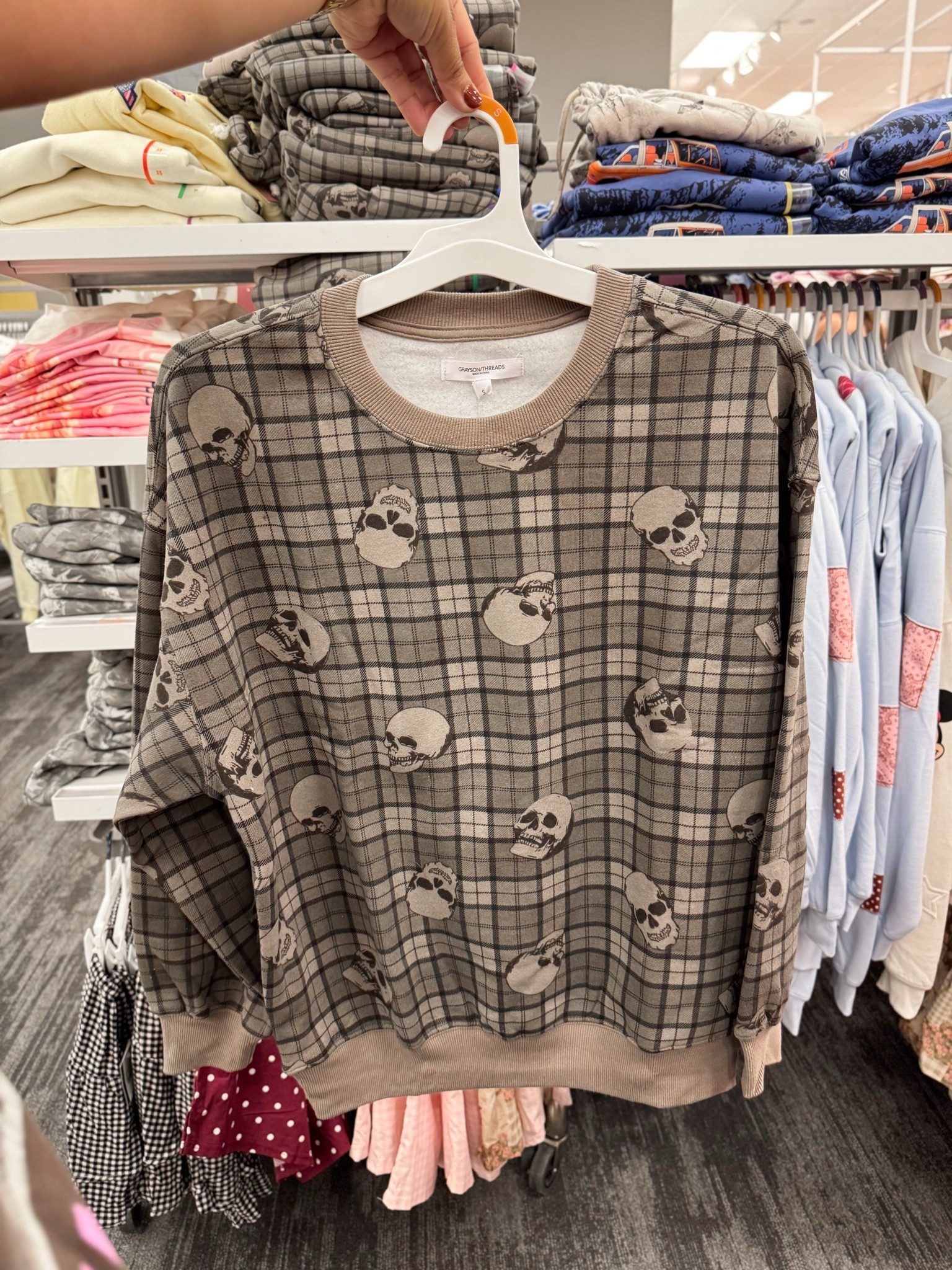 New Spooky skull sweatshirt💀

target finds, target style, spooky season

#LTKHome #LTKSaleAlert #LTKootd
