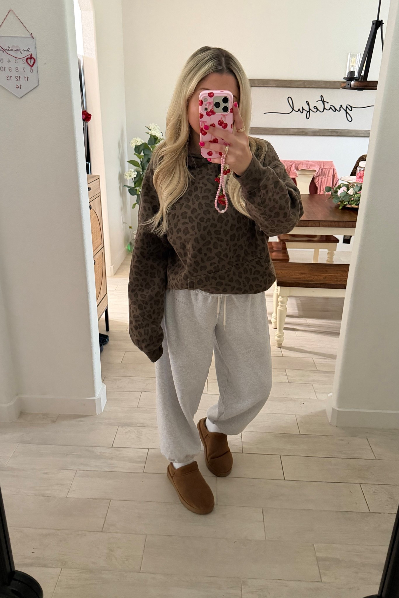 Comfy outfit on sale
Leopard hoodie small
Cloud fleece sweatpants smal
Uggs tts

#LTKootd #LTKSaleAlert