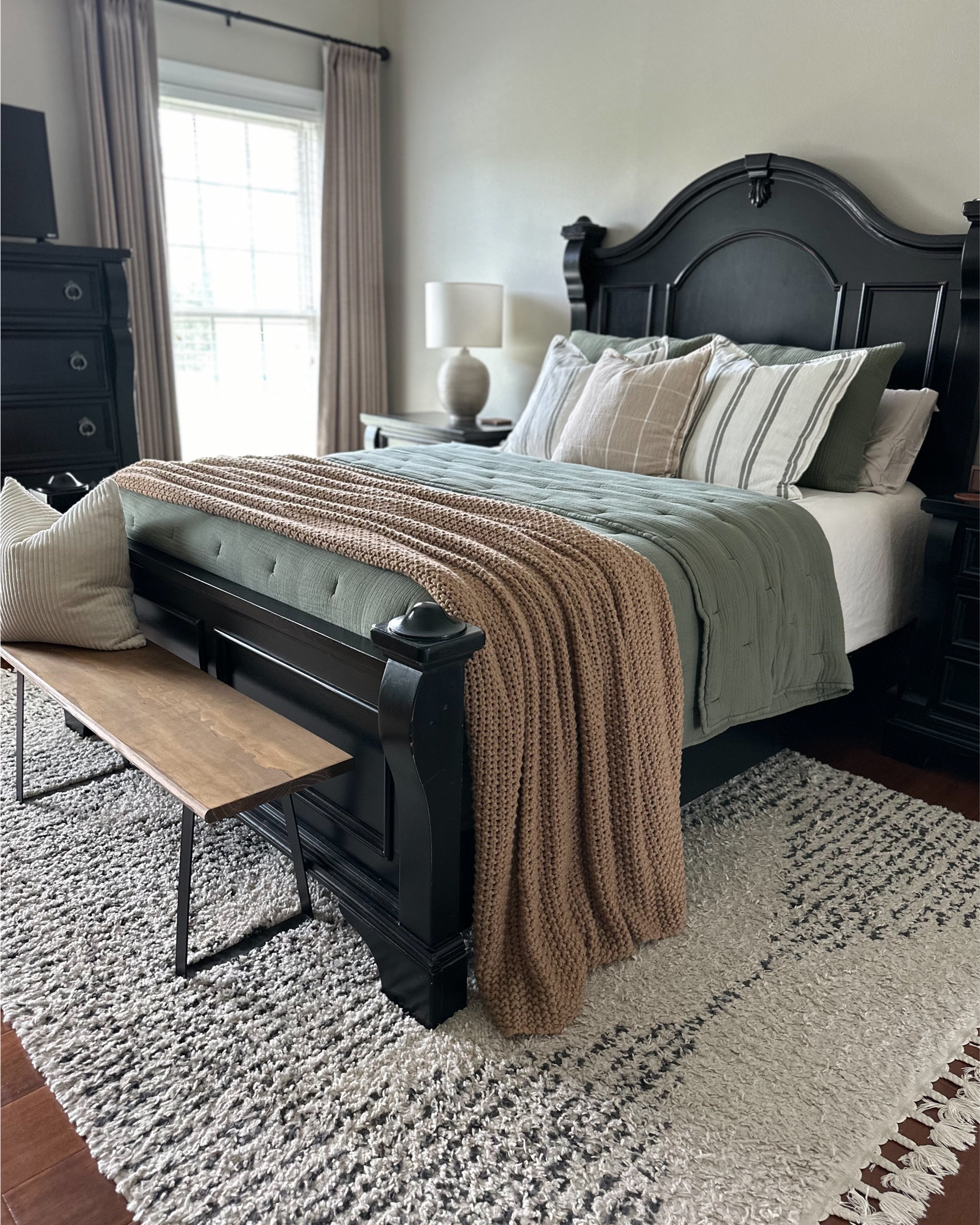 Fall bedding refresh with Quince! 
I got the Airy Gauze quilt set in the Olive color and the Bamboo sheet set in the color Sand! These are  affordable bedding options without compromising quality! #quincepartner @onequince

#LTKSeasonal #LTKSaleAlert #LTKHome