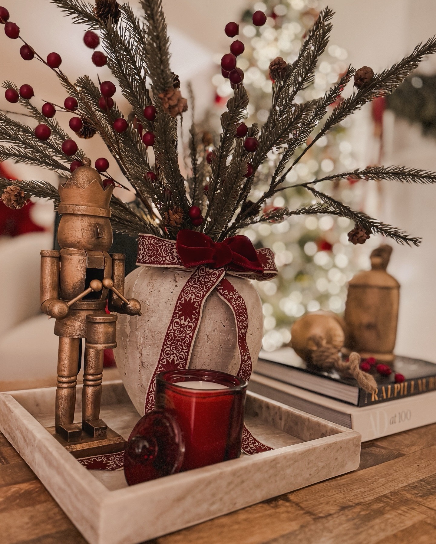 A moment for the coffee table ✨♥️

#LTKSeasonal #LTKHome #LTKHoliday