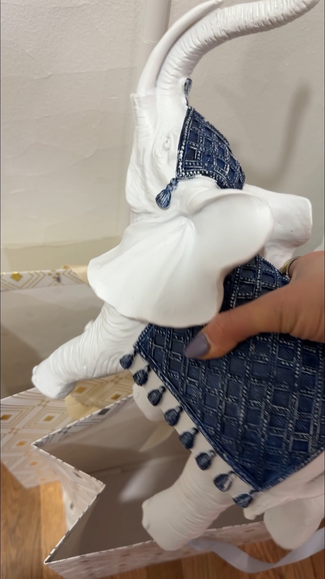 Sweetest housewarming gift! 🏠🐘💙