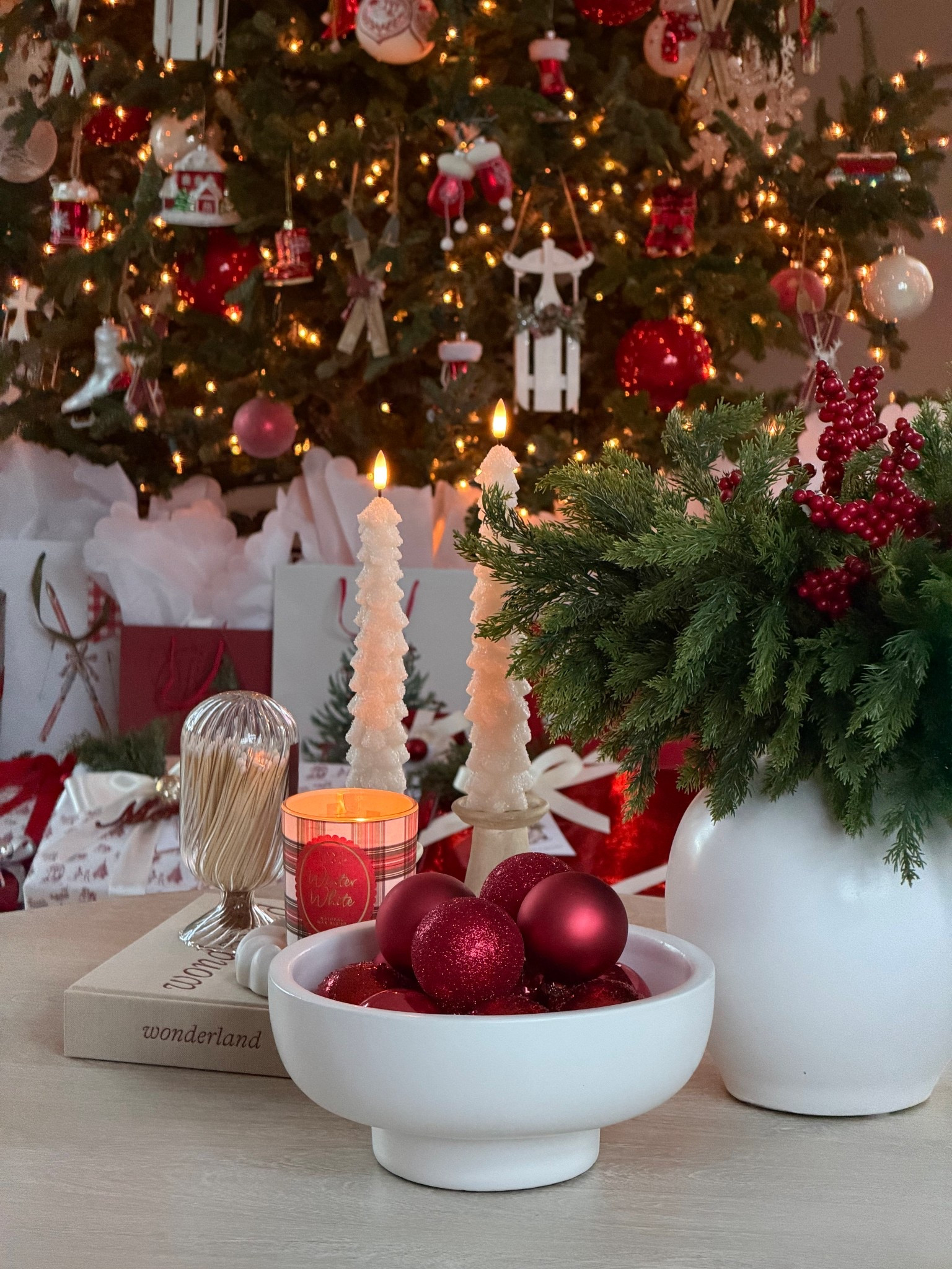 Christmas living room decor, Christmas decor on sale, holiday decor on sale

#LTKSaleAlert #LTKHome #LTKSeasonal