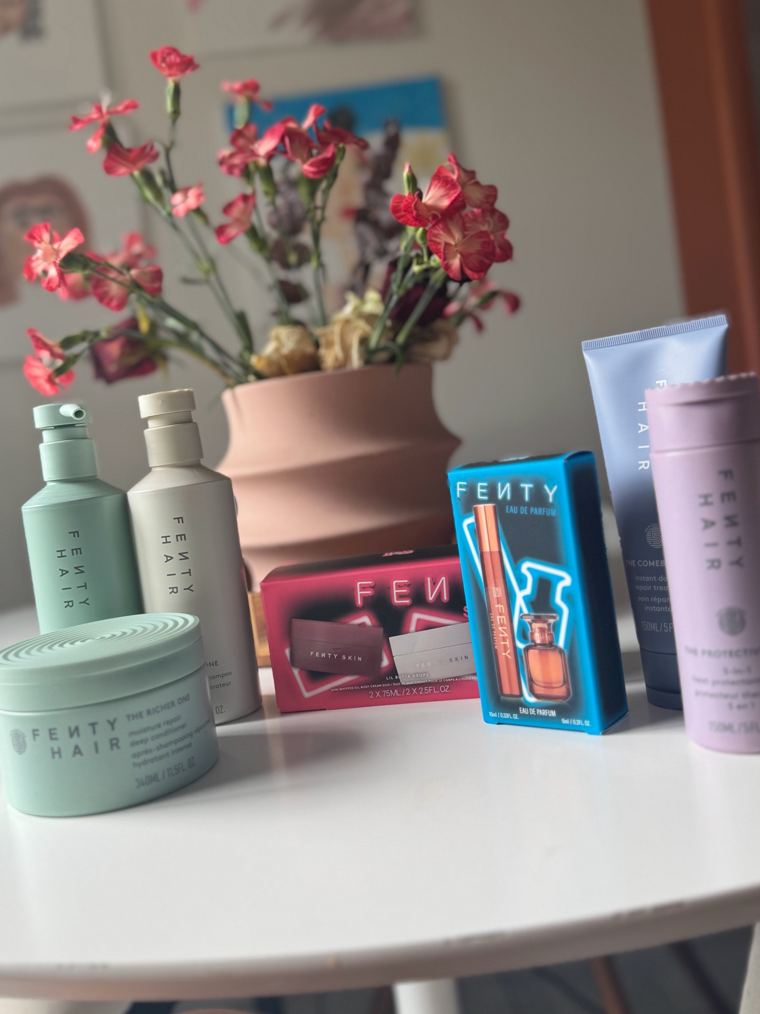 RiRi did her big one on these- and the scents- obsessed!! My hair has so much moisture and shine but is weightless at the same time #ltkhair #ltkhairproducts #ltkbeauty

#LTKItBag #LTKStyleTip #LTKBeauty