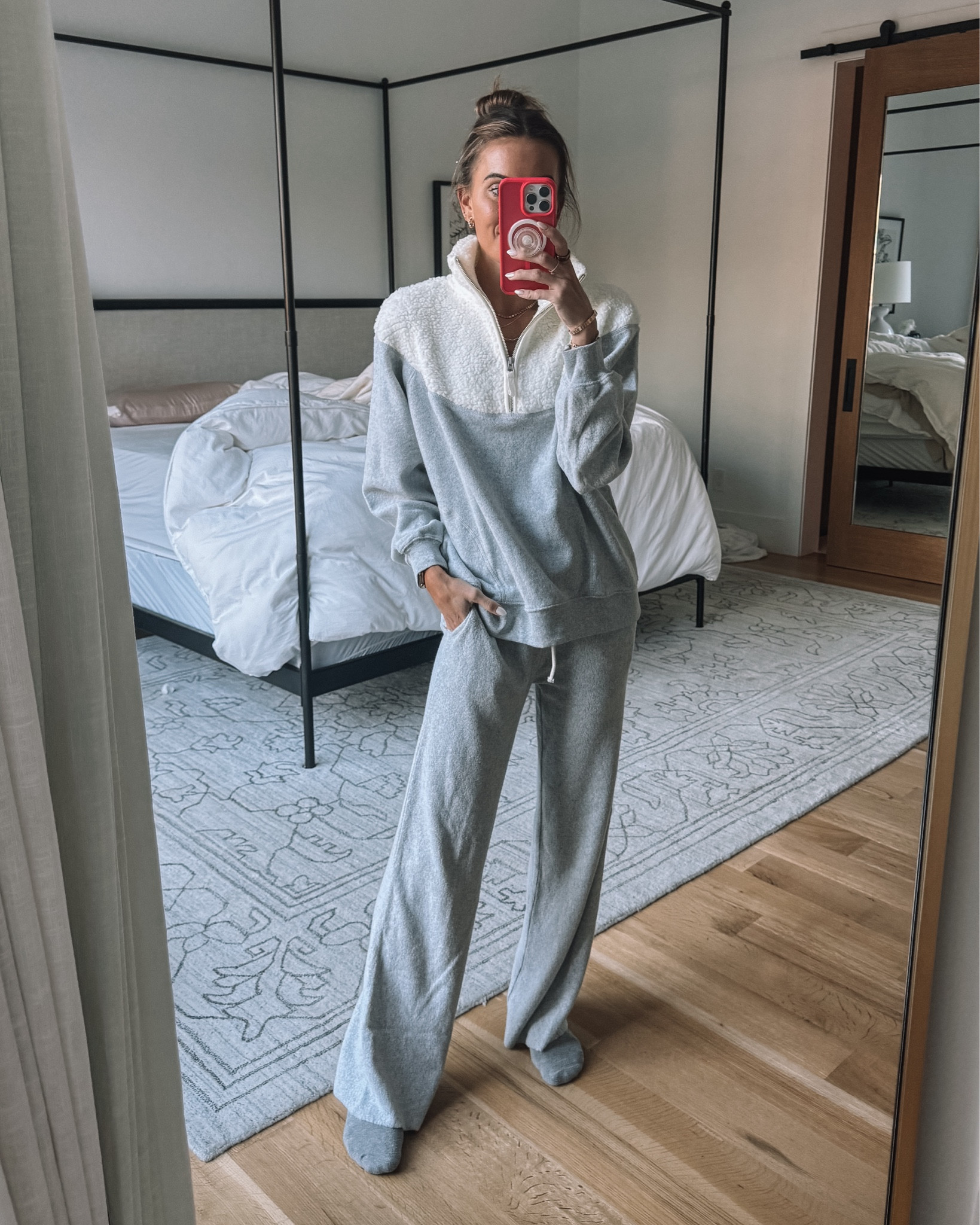coziest lounge set on sale! wearing size xs 

#LTKGiftGuide #LTKCyberWeek