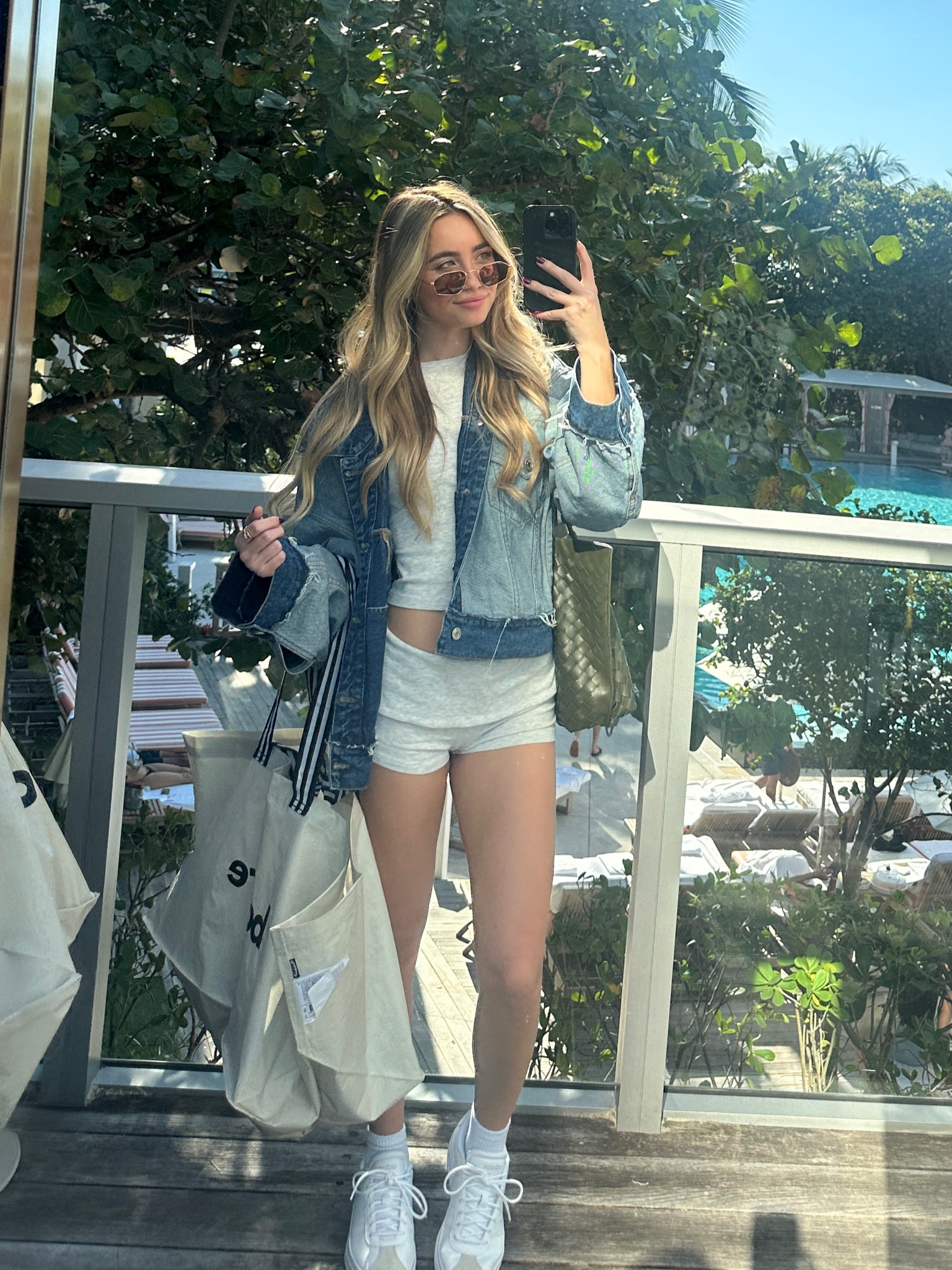 ootd🤍 

#LTKU #LTKItBag #LTKTravel