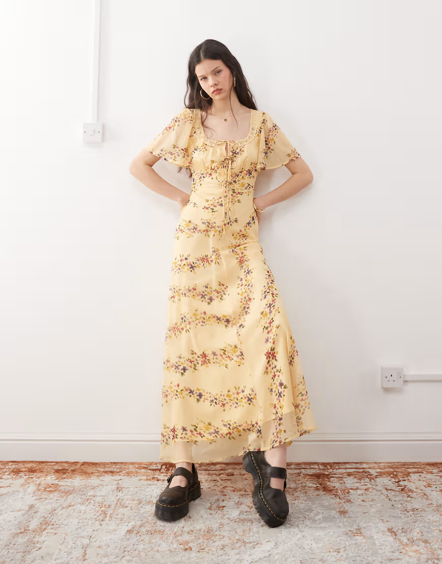 Reclaimed Vintage maxi tea dress with lace in ditsy butter yellow floral print-Green | ASOS (Global)