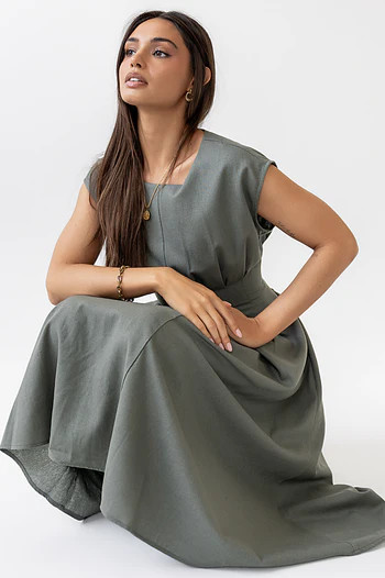 Matilda Pleated Maxi Dress in Olive | Böhme US