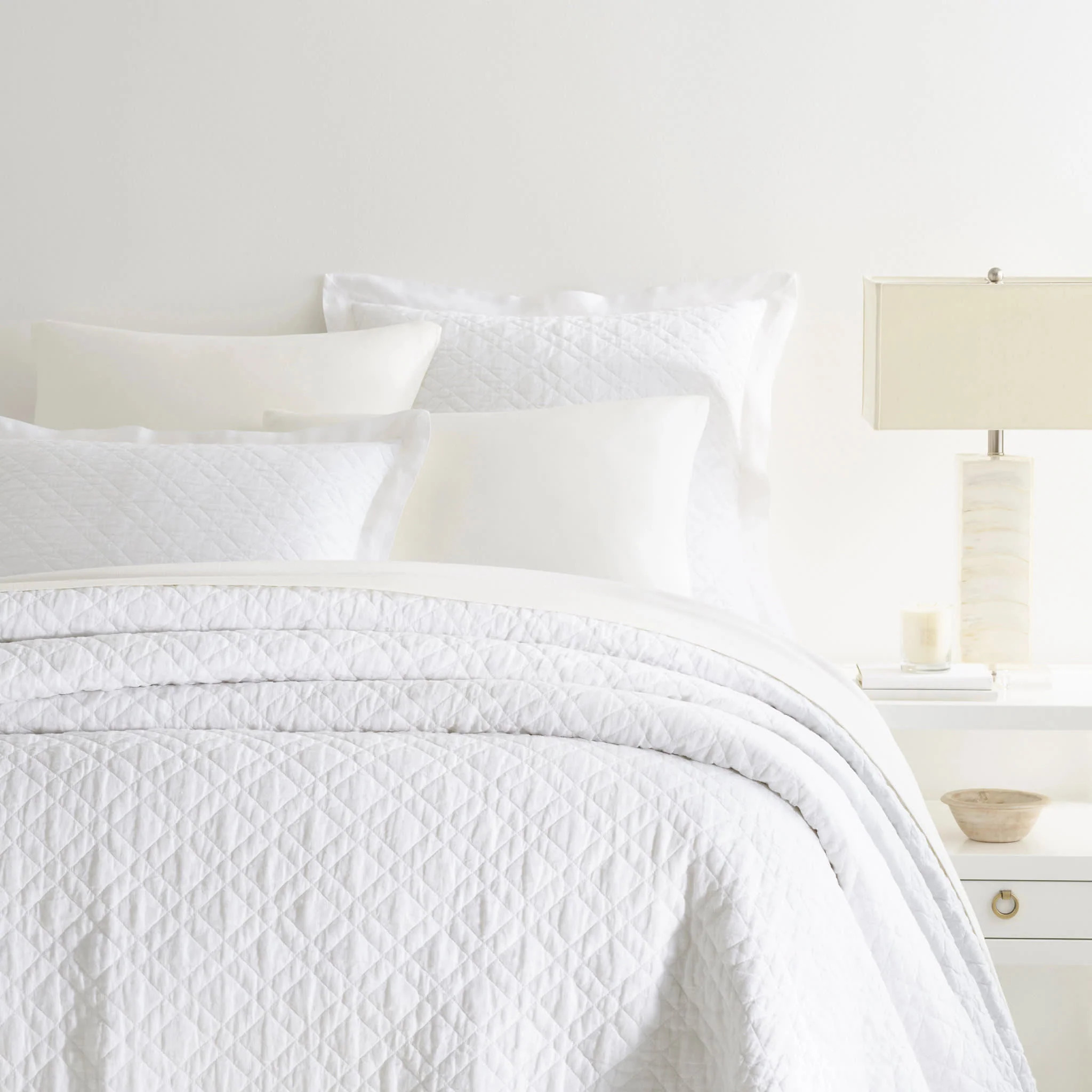 White Washed Linen Quilt King | Rugs USA